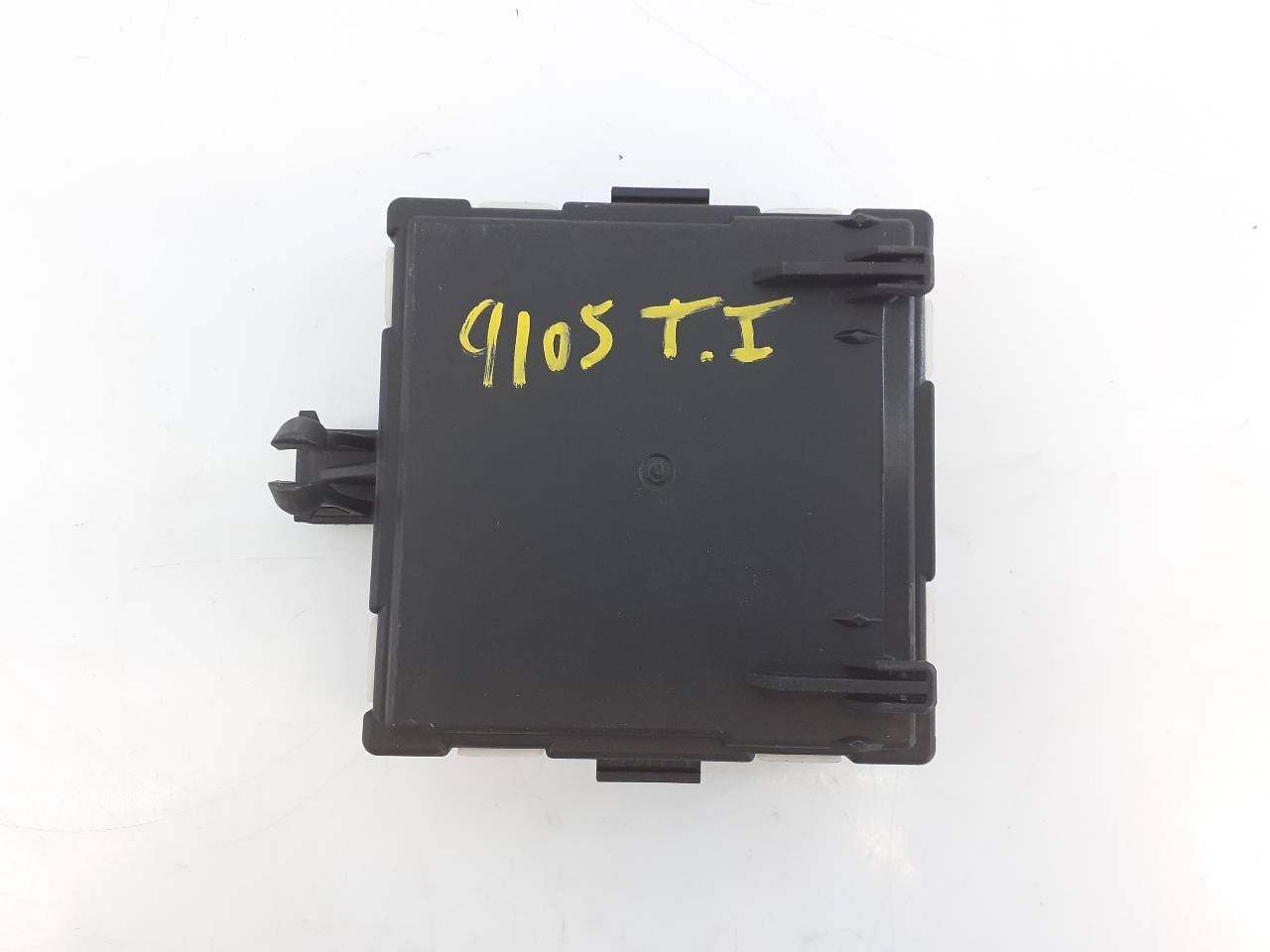 MODULO CONFORT MERCEDES-BENZ CLASE E LIM. (W213) A2139004709 / E3-A1-3-2 / A2C7410290900 A2139004709E3A132A2C7410290900