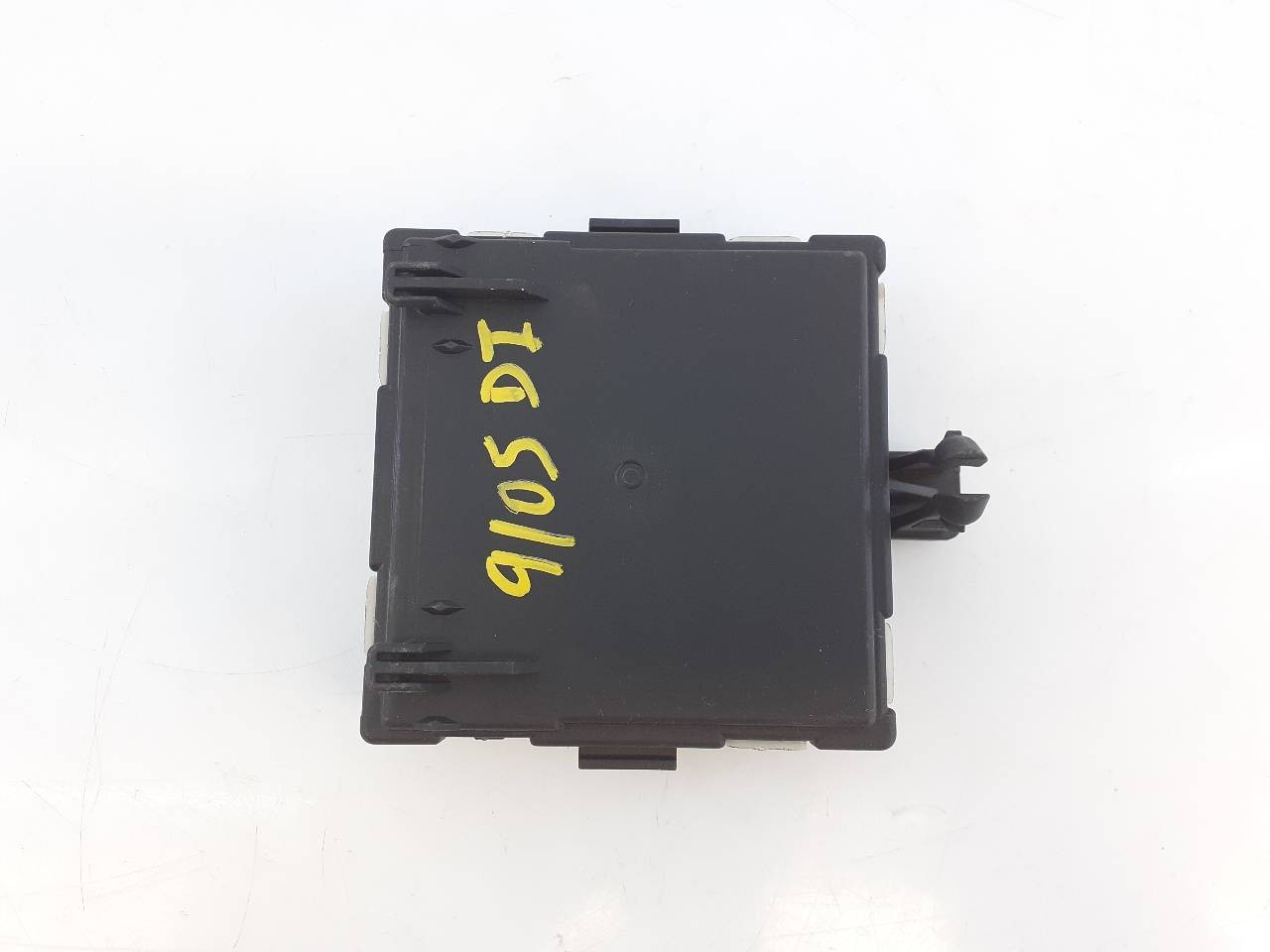MODULO CONFORT MERCEDES-BENZ CLASE E LIM. (W213) A2139003909 / E3-A1-3-2 / A2C7457660800 A2139003909E3A132A2C7457660800