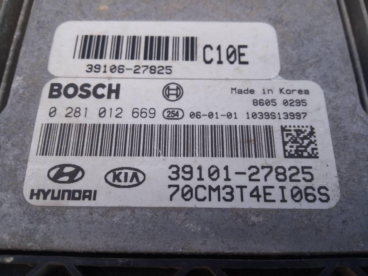 CENTRALITA MOTOR UCE HYUNDAI SANTA FE (BM) 3910127825 / E3-A3-29-2 / 0281012669 3910127825E3A32920281012669 - Vista 2