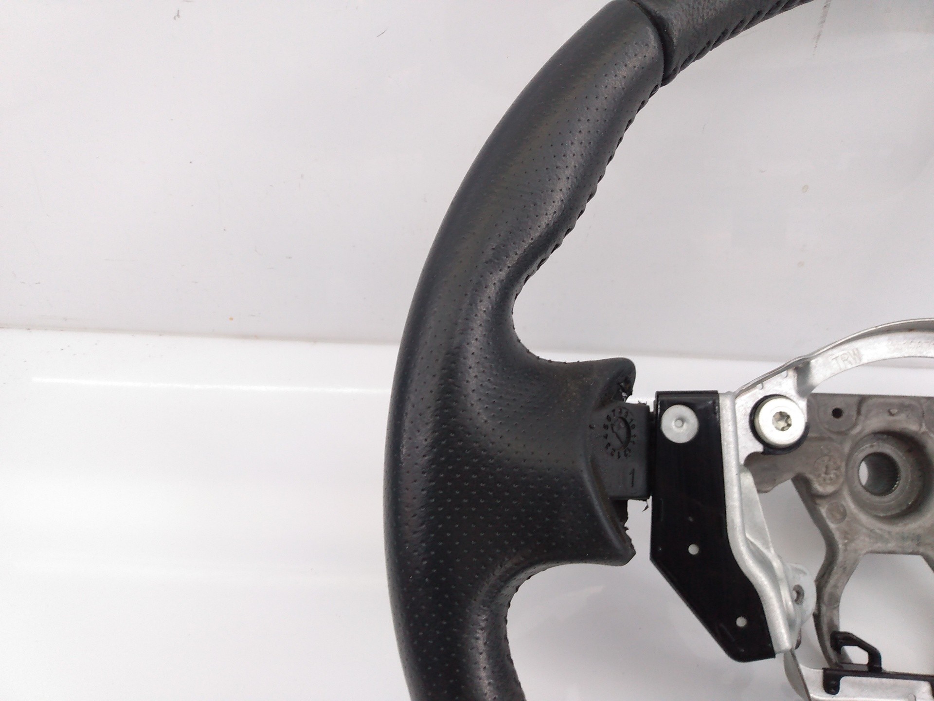 VOLANTE NISSAN JUKE (F15) 34126715A / E2-A4-54-2 34126715AE2A4542 - Vista 2