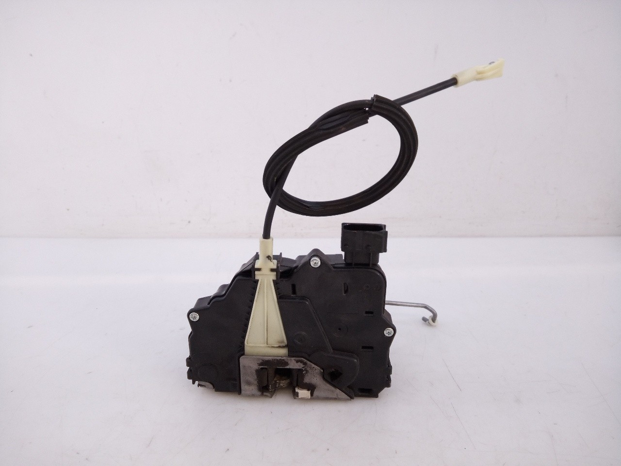 CERRADURA PUERTA DELANTERA DERECHA OPEL CORSA E 13431840 / E2-B6-50-2 / 0325407955 13431840E2B65020325407955 - Vista 3