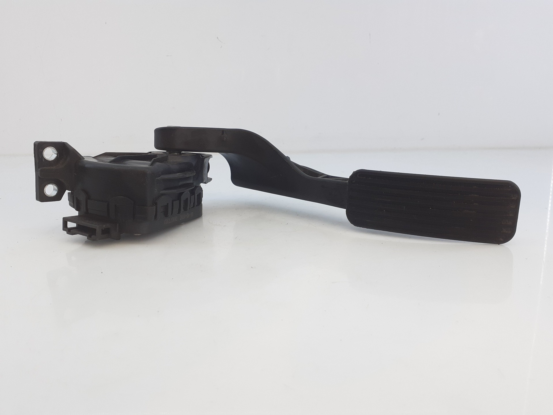 PEDAL ACELERADOR MAXUS V80 C00120692 / E1-B4-50-1 C00120692E1B4501