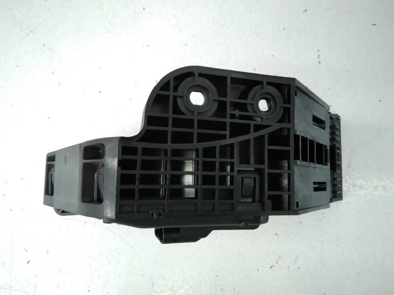 PEDAL ACELERADOR MERCEDES-BENZ CLASE C (W205) FAMILIAR A2053000004 / E3-A1-7-4 / ZGS00405 A2053000004E3A174ZGS00405 - Vista 2