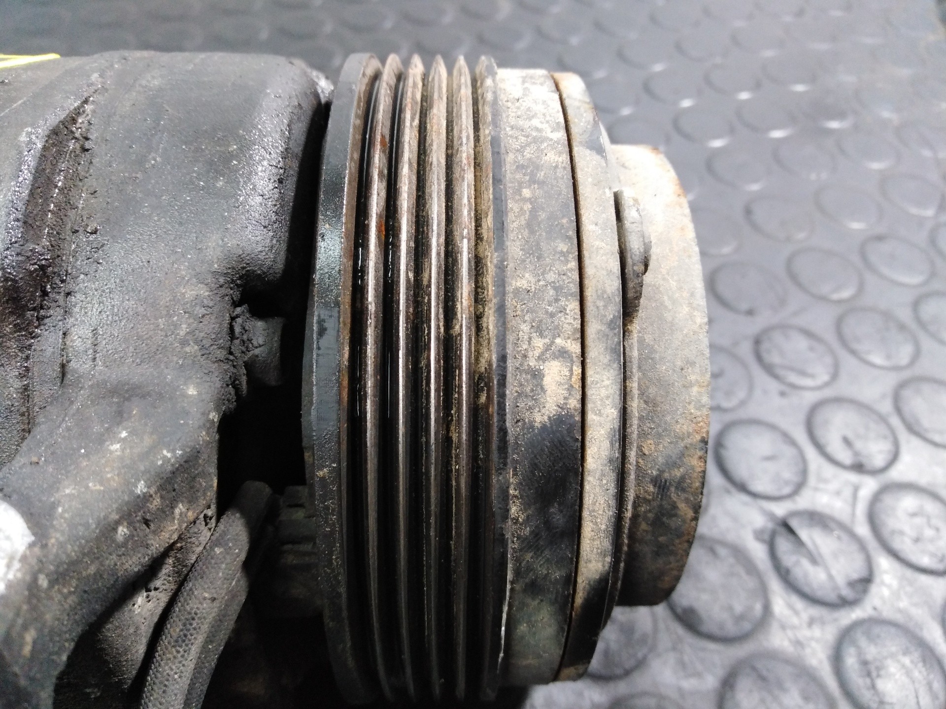 4472203323 COMPRESSEUR DE CLIMATISATION / P3-A2-13-2 / 10S17C / 2196114 POUR BMW - Photo 3/10