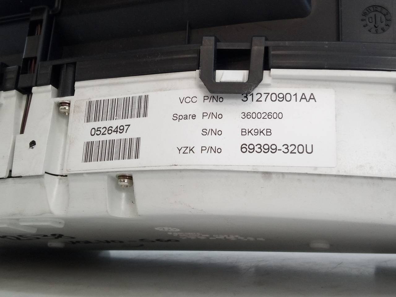 CUADRO INSTRUMENTOS VOLVO S60 LIM. 31270901AA / E3-B5-44-3 / 69399320U 31270901AAE3B544369399320U - Vista 3