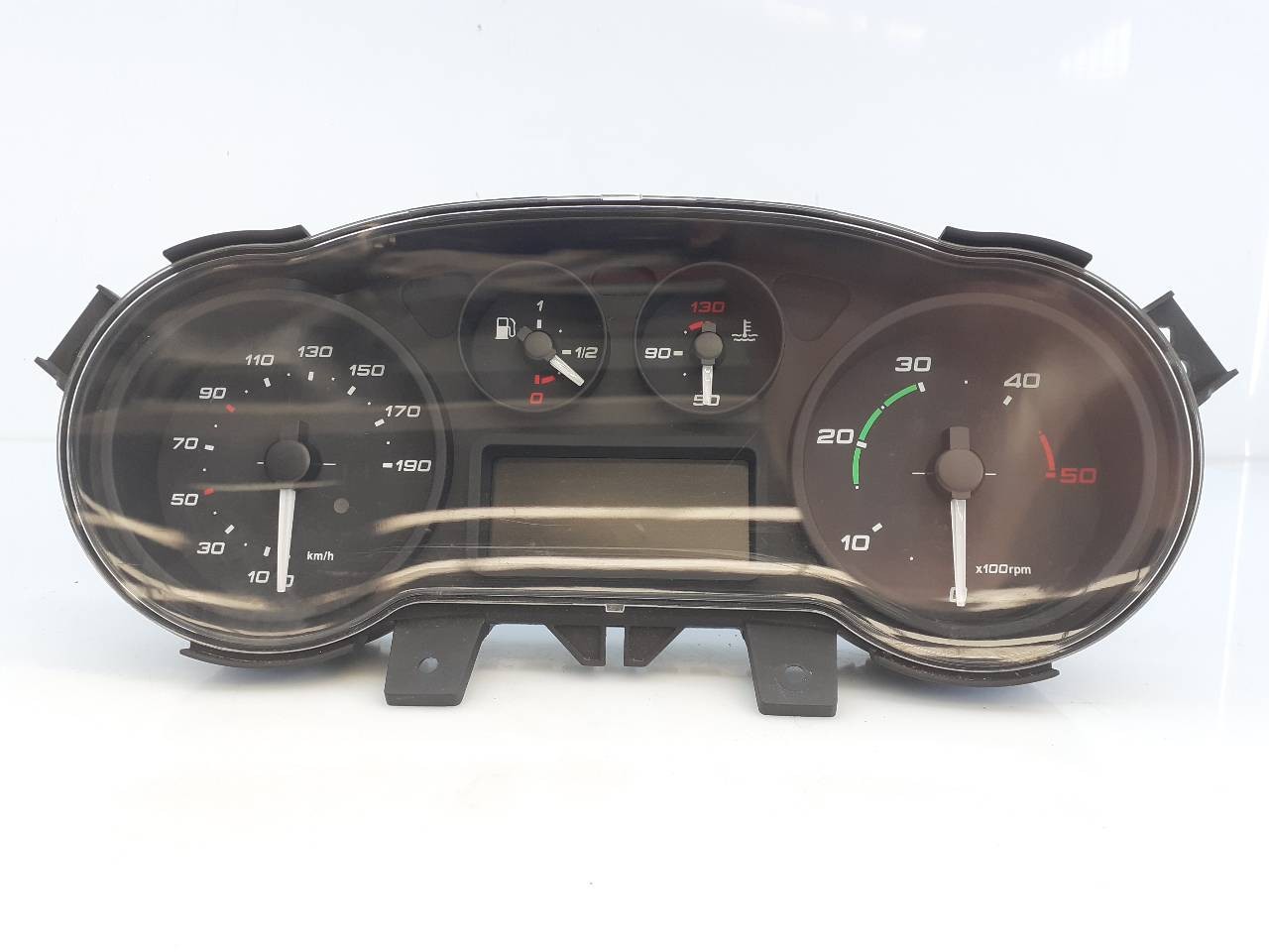 CUADRO INSTRUMENTOS IVECO DAILY FURGÓN 5801815717 / E3-B6-43-5 / A2C84155001 5801815717E3B6435A2C84155001