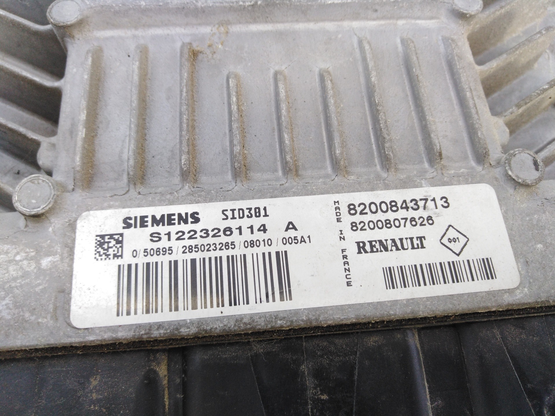 CENTRALITA MOTOR UCE RENAULT MEGANE III BERLINA 5P 8200843713 / E2-A1-32-8 / 8200807626 8200843713E2A13288200807626 - Vista 2