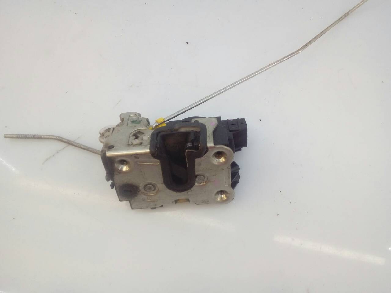 CERRADURA PUERTA TRASERA IZQUIERDA DACIA LODGY E1-A1-4-2 E1A142 - Vista 2