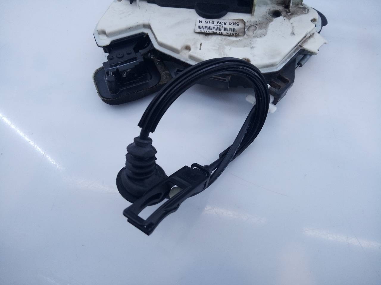 CERRADURA PUERTA TRASERA IZQUIERDA VOLKSWAGEN JETTA (162) 5K4839015R / E1-B6-27-1 5K4839015RE1B6271 - Vista 3