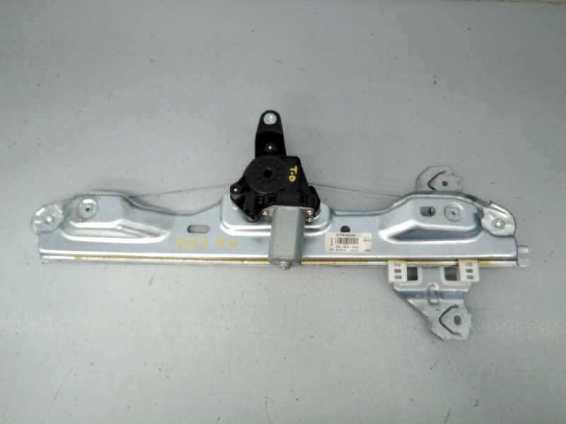 ELEVALUNAS TRASERO DERECHO NISSAN QASHQAI (J11) 827004EA0A / E2-A4-38-2 / GB558RC 827004EA0AE2A4382GB558RC