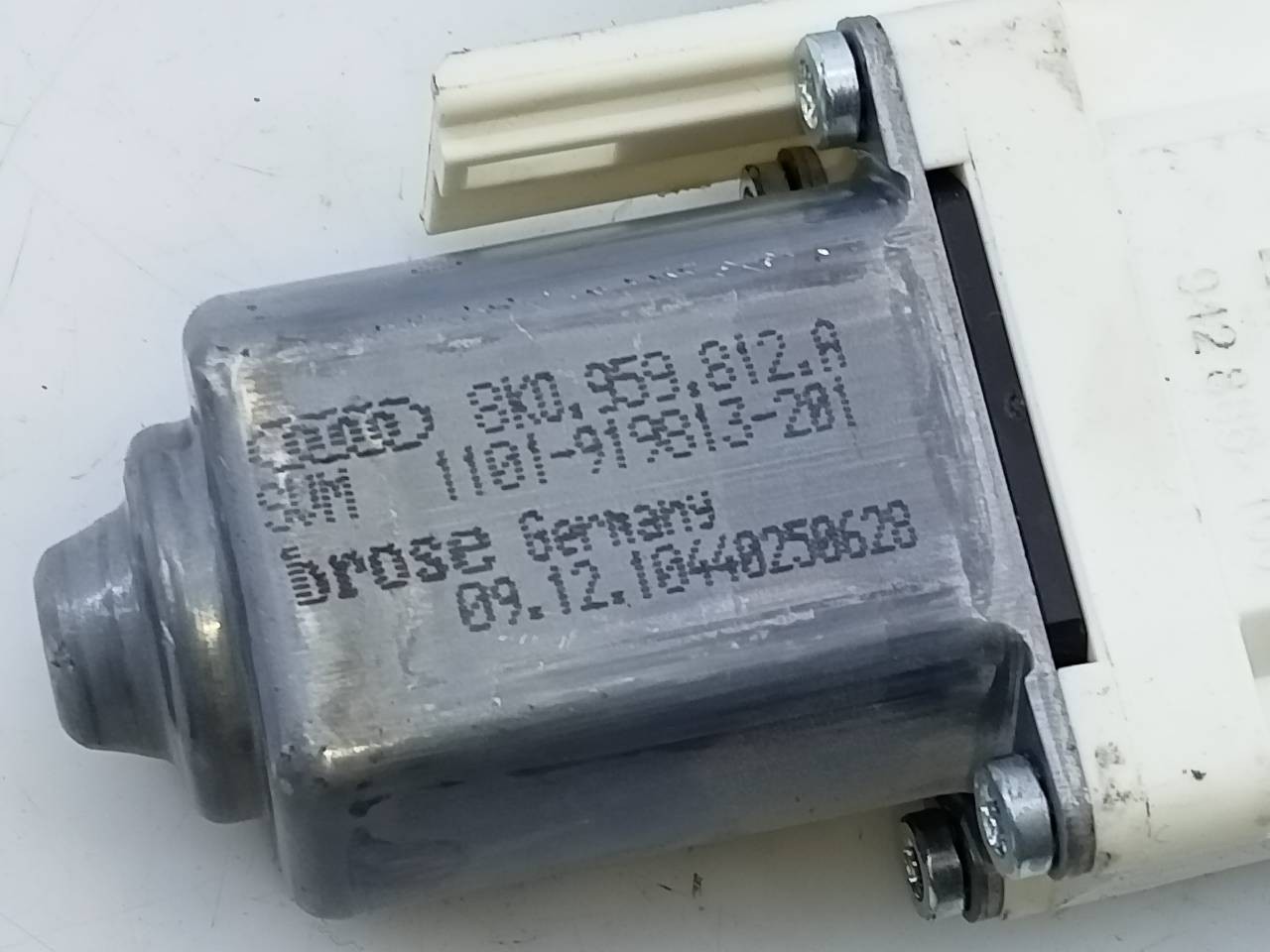 ELEVALUNAS TRASERO DERECHO AUDI A4 BER. (B8) 8K0959812A / E1-B6-52-2 8K0959812AE1B6522 - Vista 3