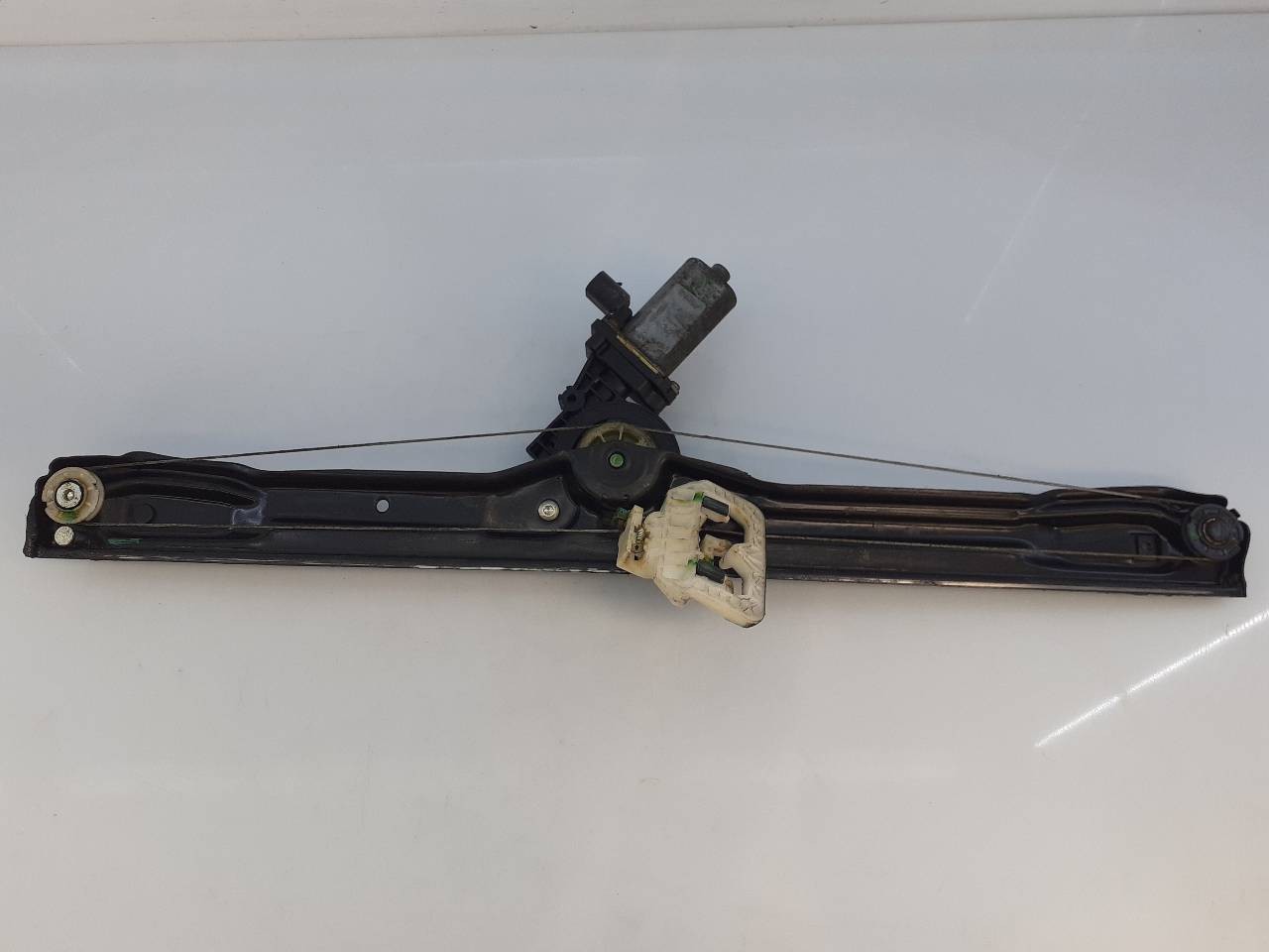 ELEVALUNAS DELANTERO IZQUIERDO IVECO DAILY CAJA CERRADA (2019 =>..) E2-B6-9-2 E2B692