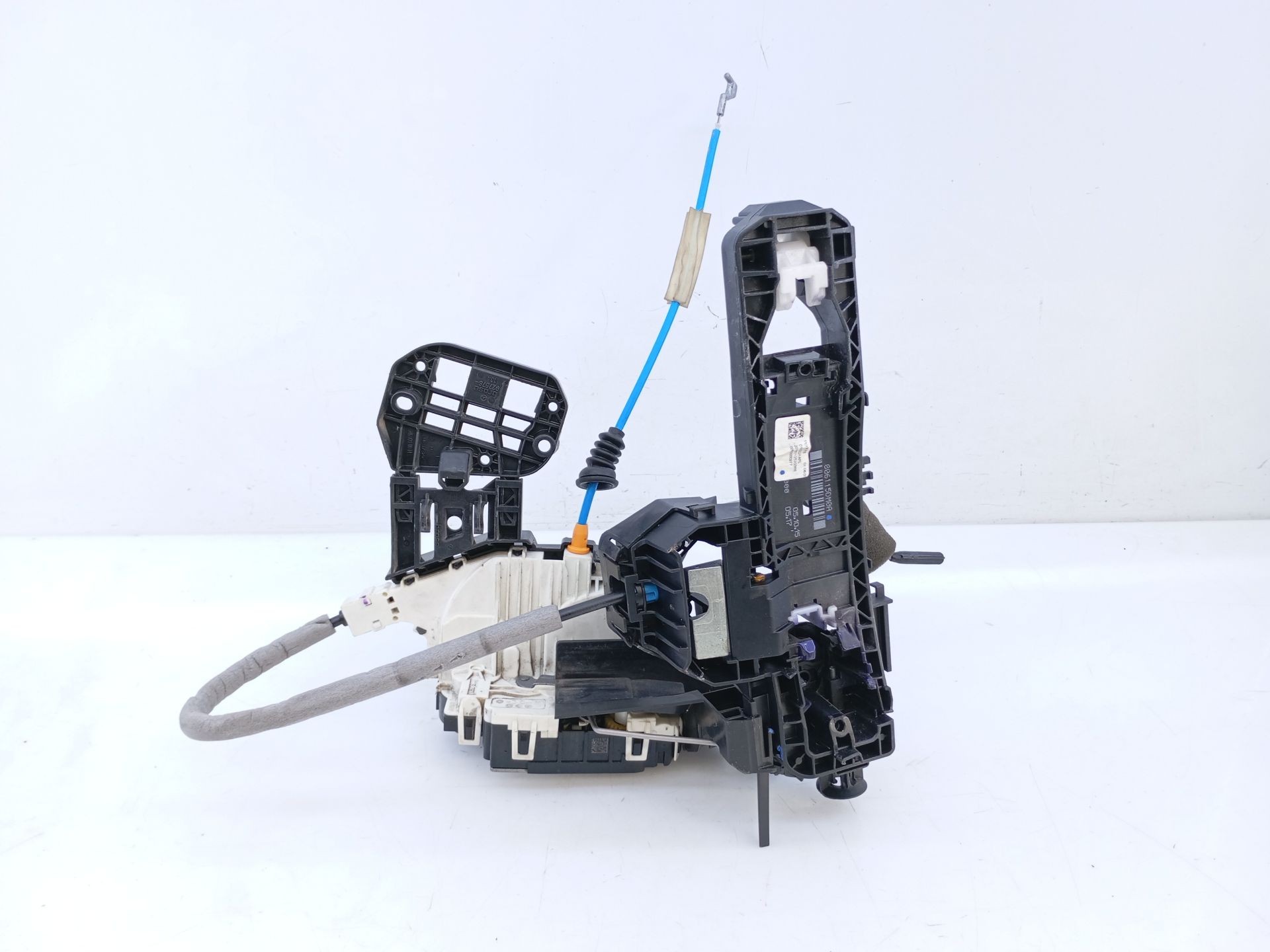 CERRADURA PUERTA DELANTERA IZQUIERDA INFINITI Q30 A0997201901 / E2-A4-40-1 A0997201901E2A4401