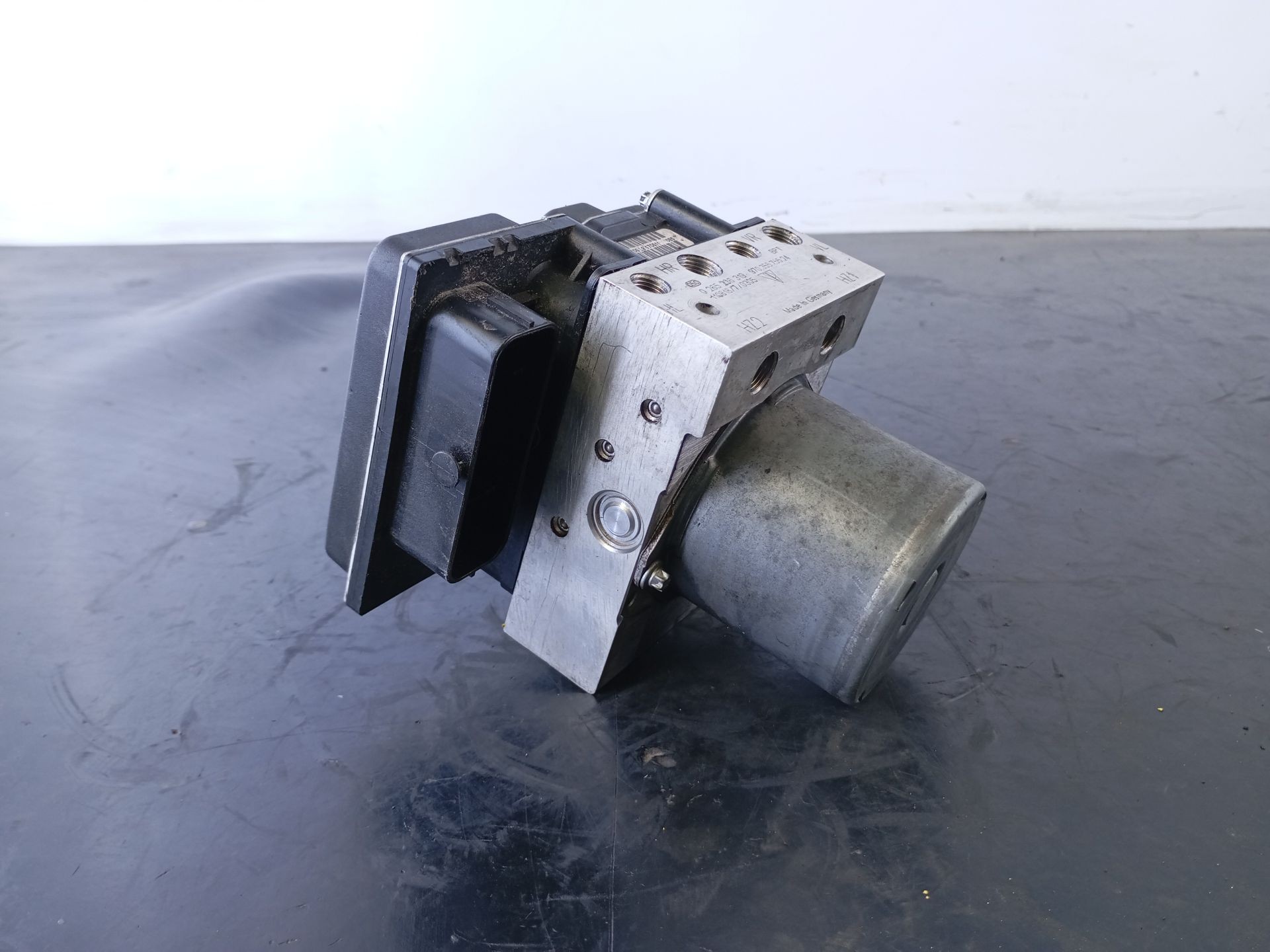 ABS PORSCHE PANAMERA (970) 97035575524 / P3-A8-13-4 / 0265236319 97035575524P3A81340265236319 - Vista 2