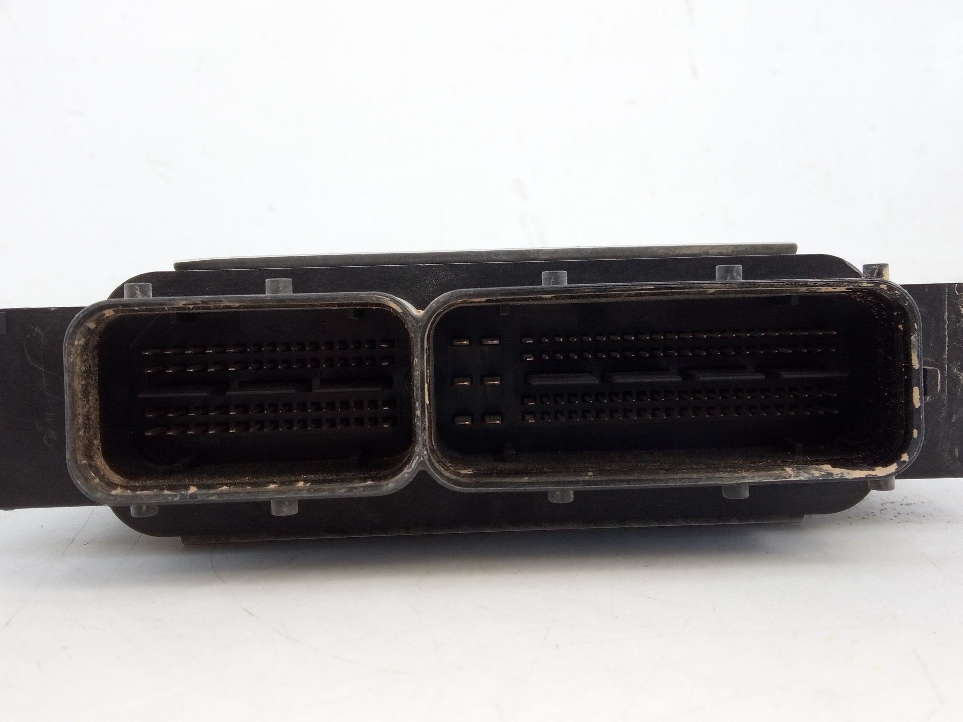 CENTRALITA MOTOR UCE VOLKSWAGEN POLO VI (AW1, BZ1, AE1, BZ3) 04C907309AT / E2-A1-15-7 / 0261S17501 04C907309ATE2A11570261S17501 - Vista 2