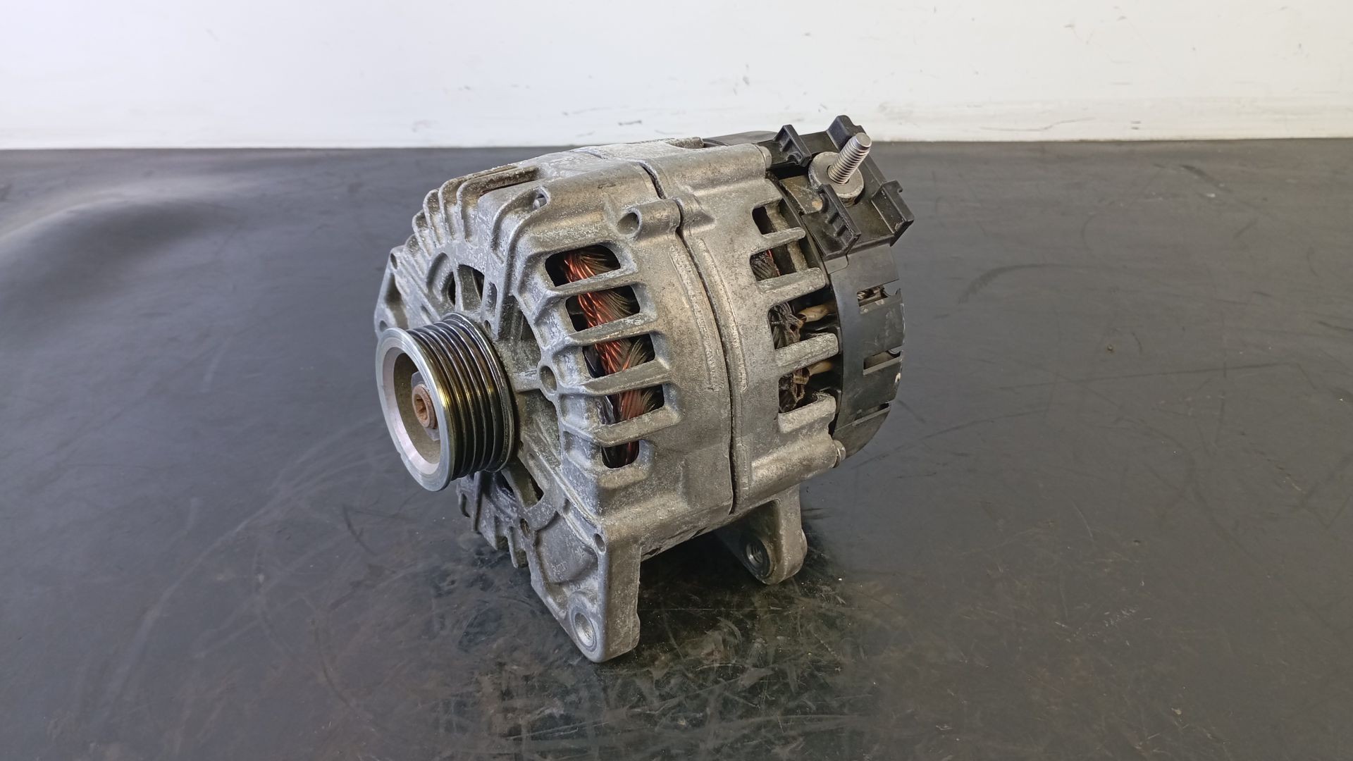 ALTERNADOR MERCEDES-BENZ CLASE V (W447) A0009068302 / P3-A4-30-4 / 2620729E A0009068302P3A43042620729E