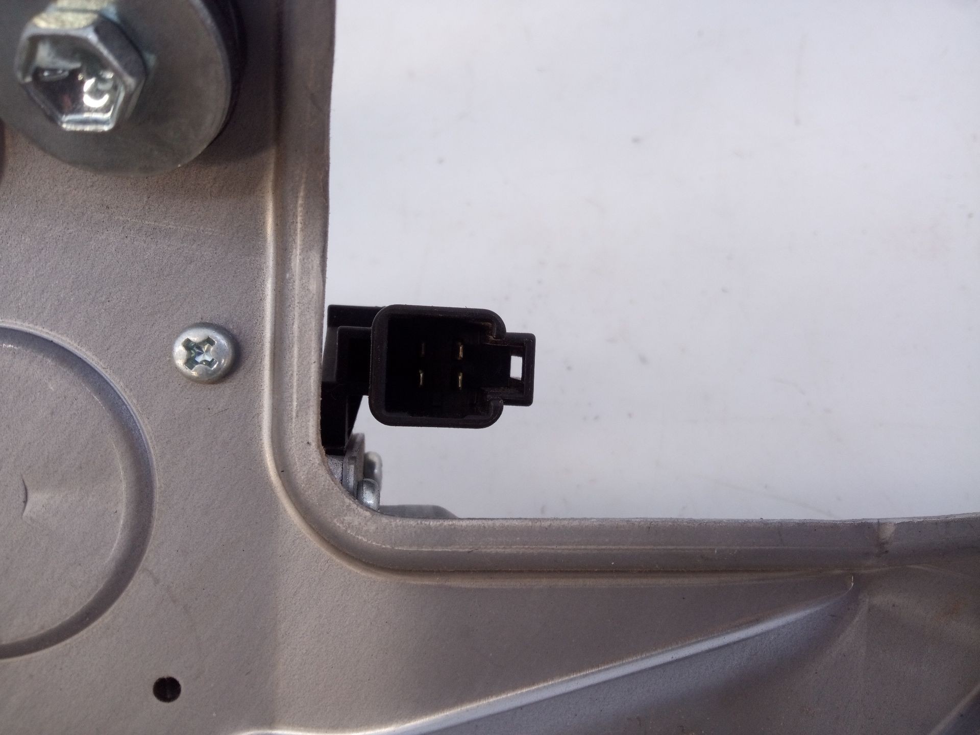 MOTOR LIMPIA TRASERO MAZDA CX-5 8496000801 / E2-A2-4-1 / KD5367450 8496000801E2A241KD5367450 - Vista 3