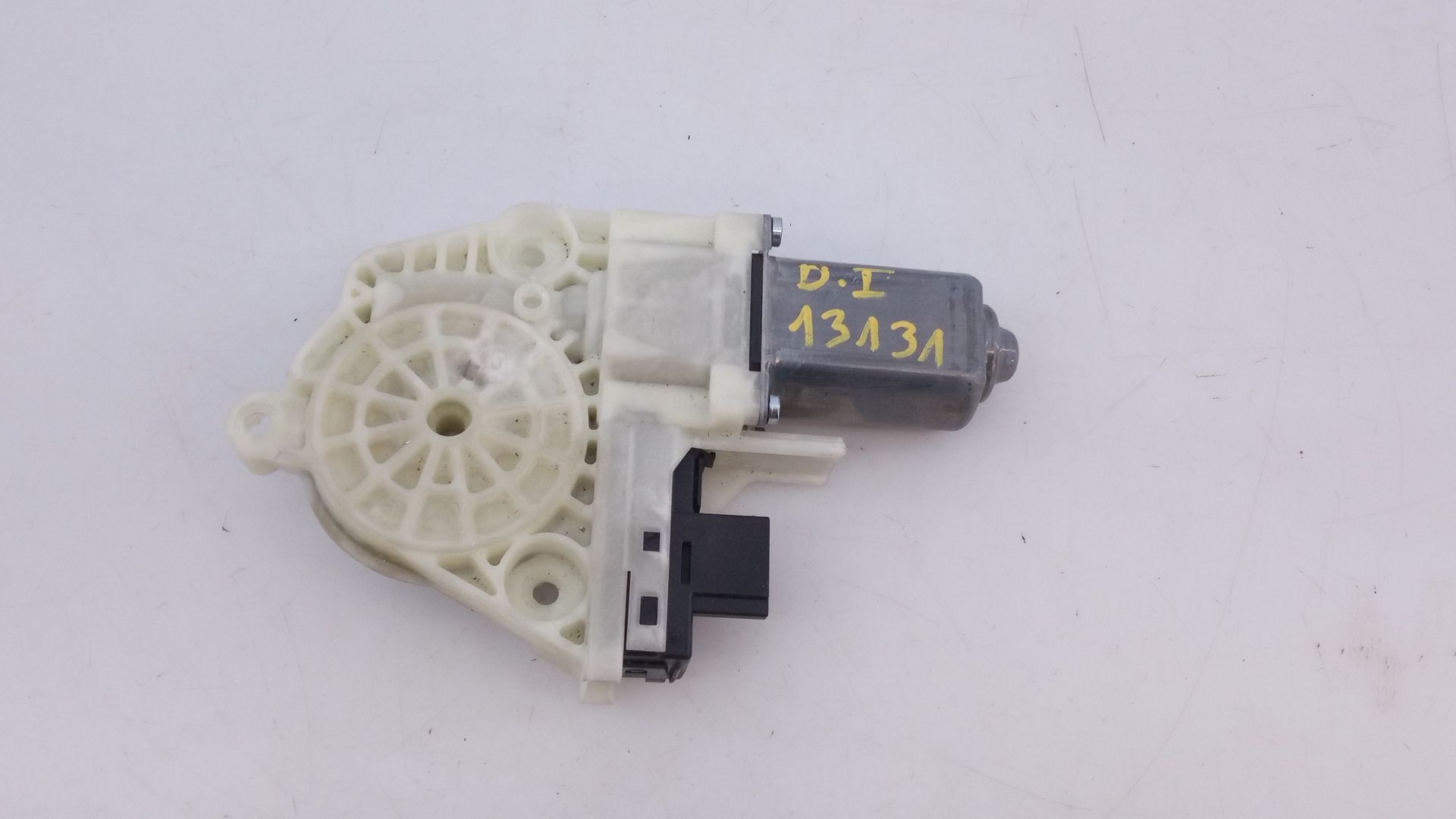 ELEVALUNAS DELANTERO IZQUIERDO PORSCHE PANAMERA (970) 924205100 / E1-A5-51-1 924205100E1A5511