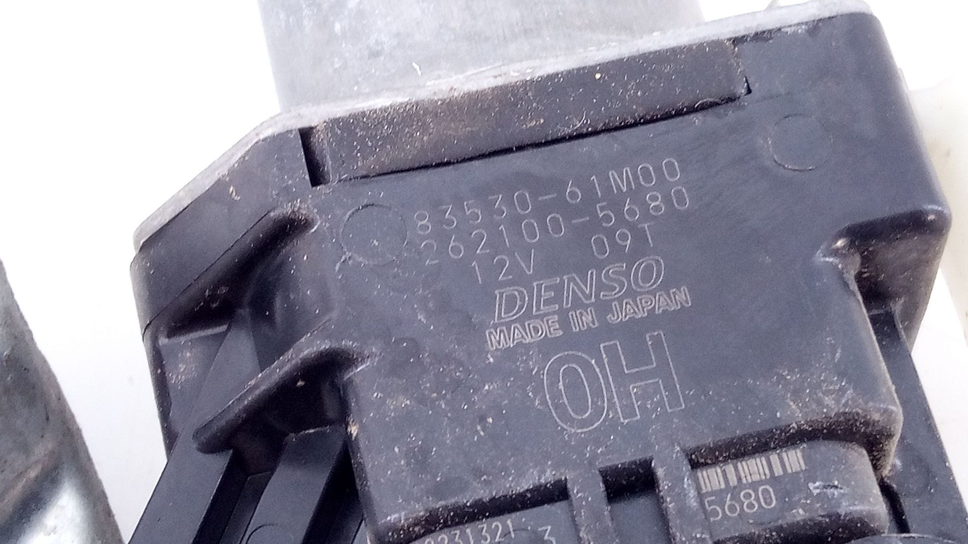 ELEVALUNAS TRASERO DERECHO SUZUKI VITARA 2621005680 / E2-A3-5-1 / 8353061M00 2621005680E2A3518353061M00 - Vista 3