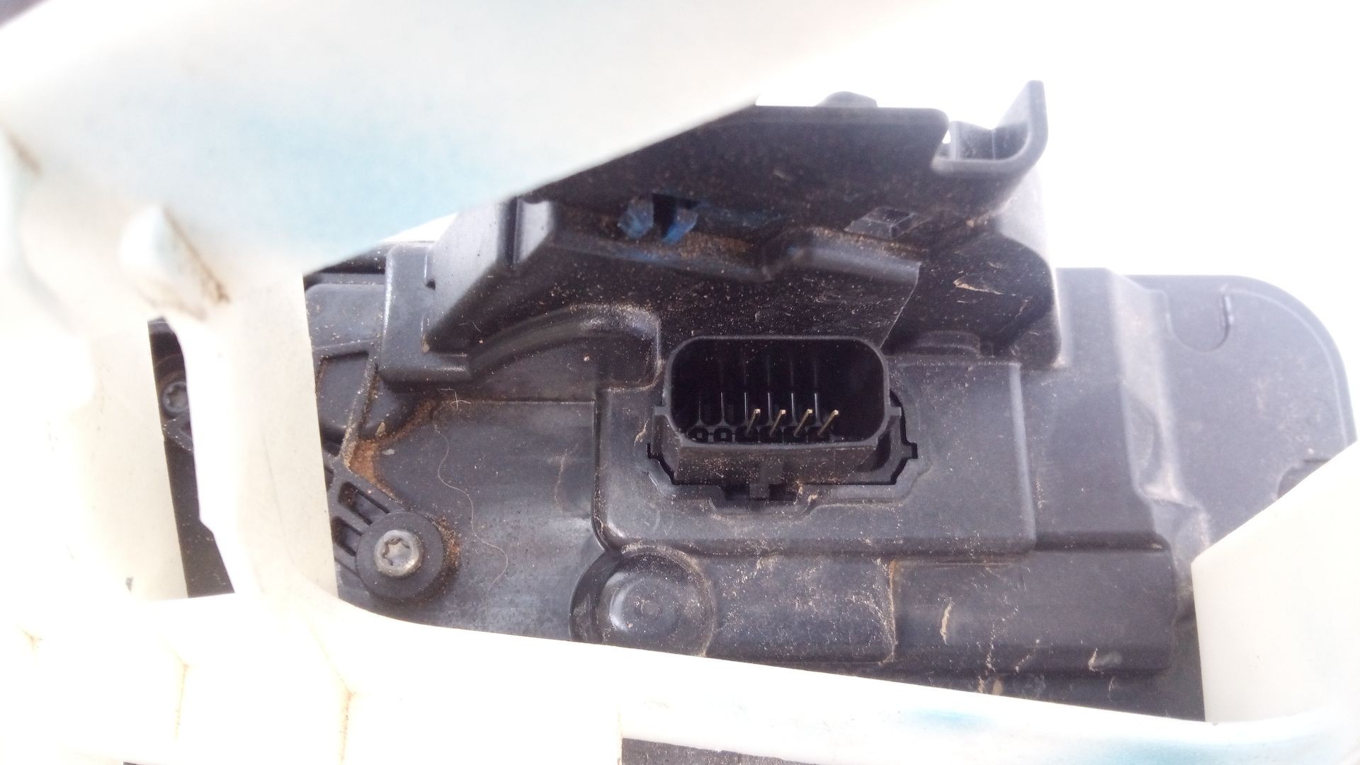 CERRADURA PUERTA TRASERA IZQUIERDA FORD PUMA (J2K, CF7) A264A27 / E2-B3-5-2 A264A27E2B352 - Vista 3