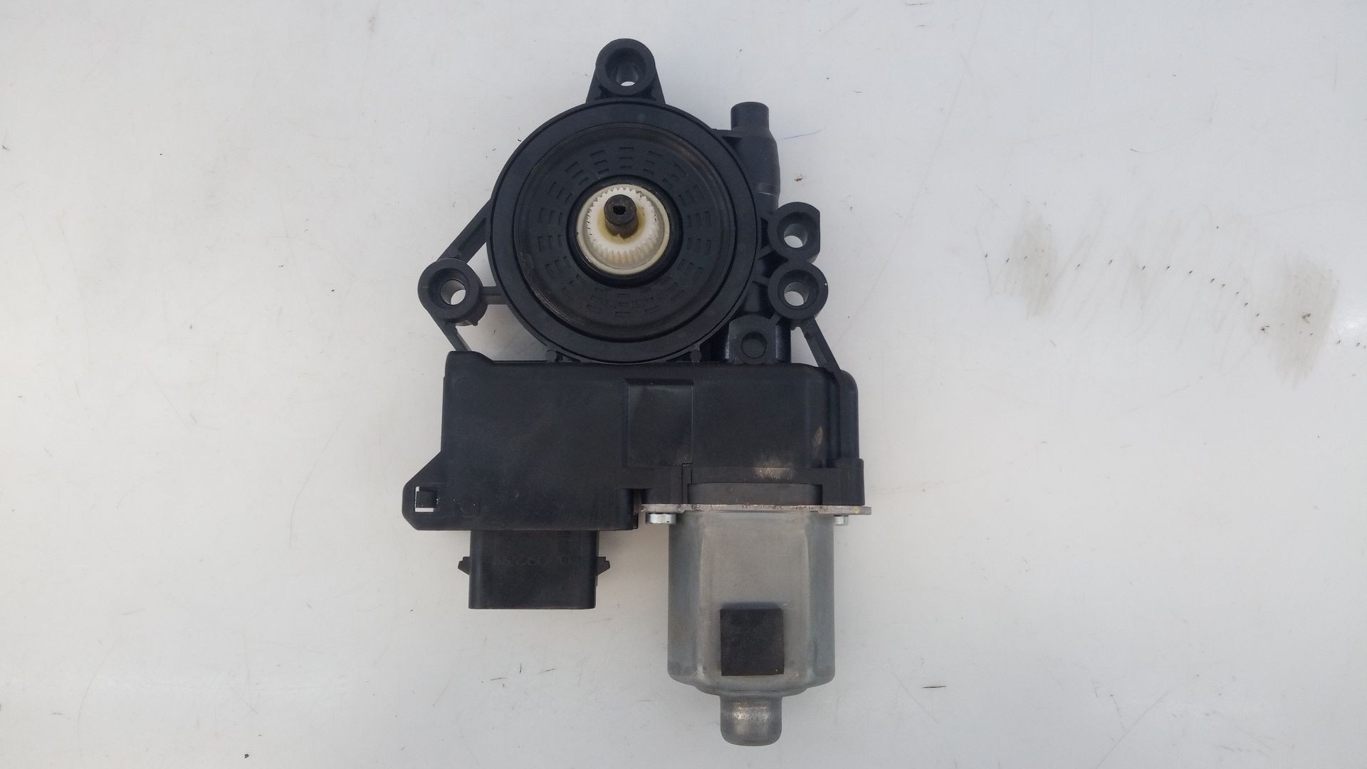 ELEVALUNAS DELANTERO IZQUIERDO HYUNDAI KONA 2 82450BE110 / E2-B5-4-1 82450BE110E2B541 - Vista 2