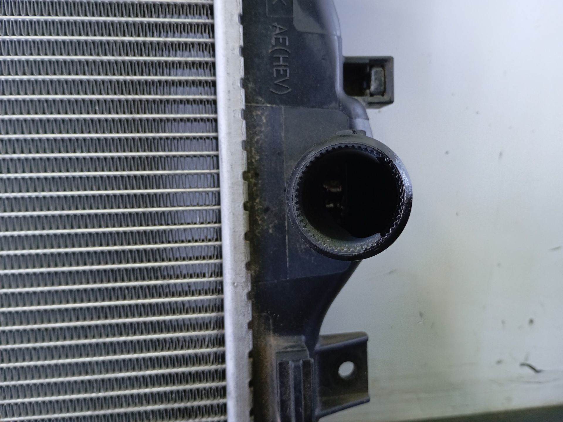 RADIADOR AGUA HYUNDAI IONIQ P2-B6-19 P2B619 - Vista 3