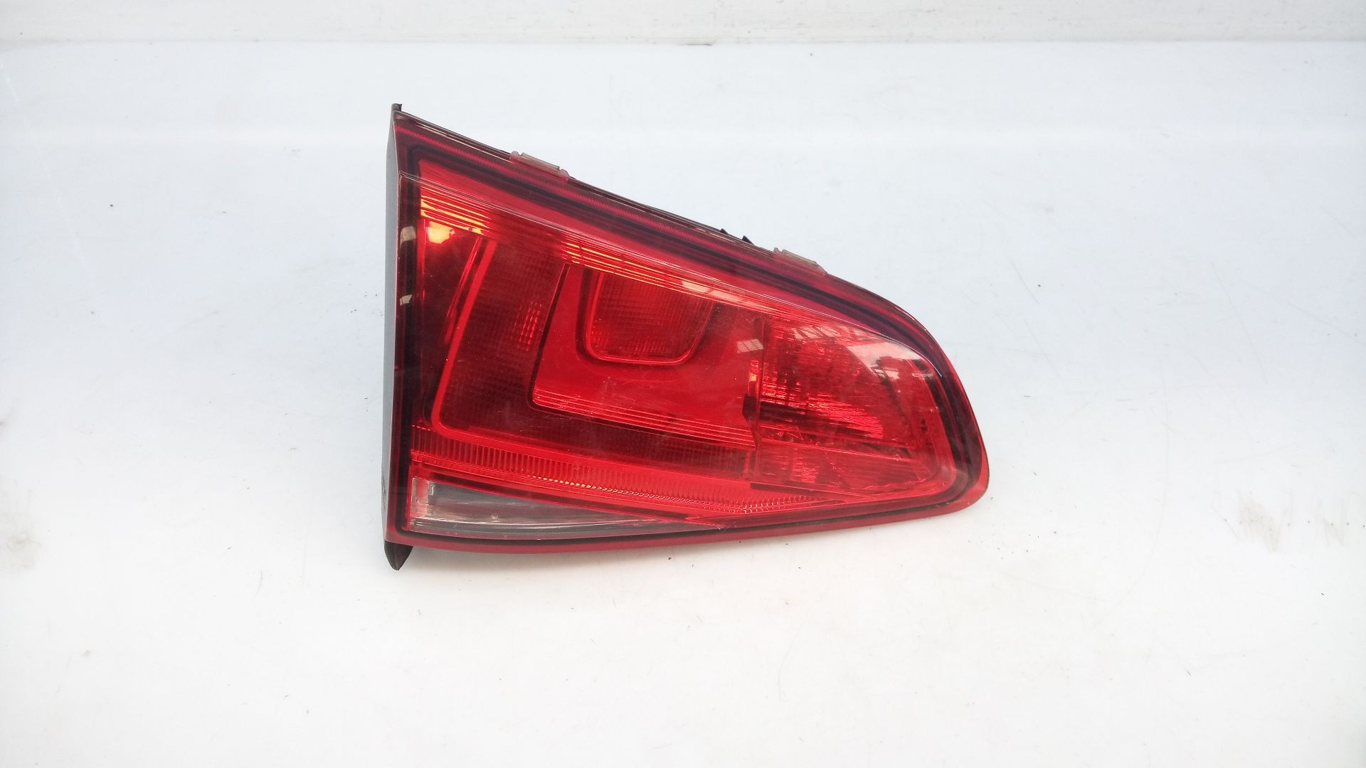PILOTO TRASERO IZQUIERDO PORTON VOLKSWAGEN GOLF VII (5G1, BQ1, BE1, BE2) 5G0945093AC / E1-B6-7-1 / 90052126A 5G0945093ACE1B67190052126A - Vista 2