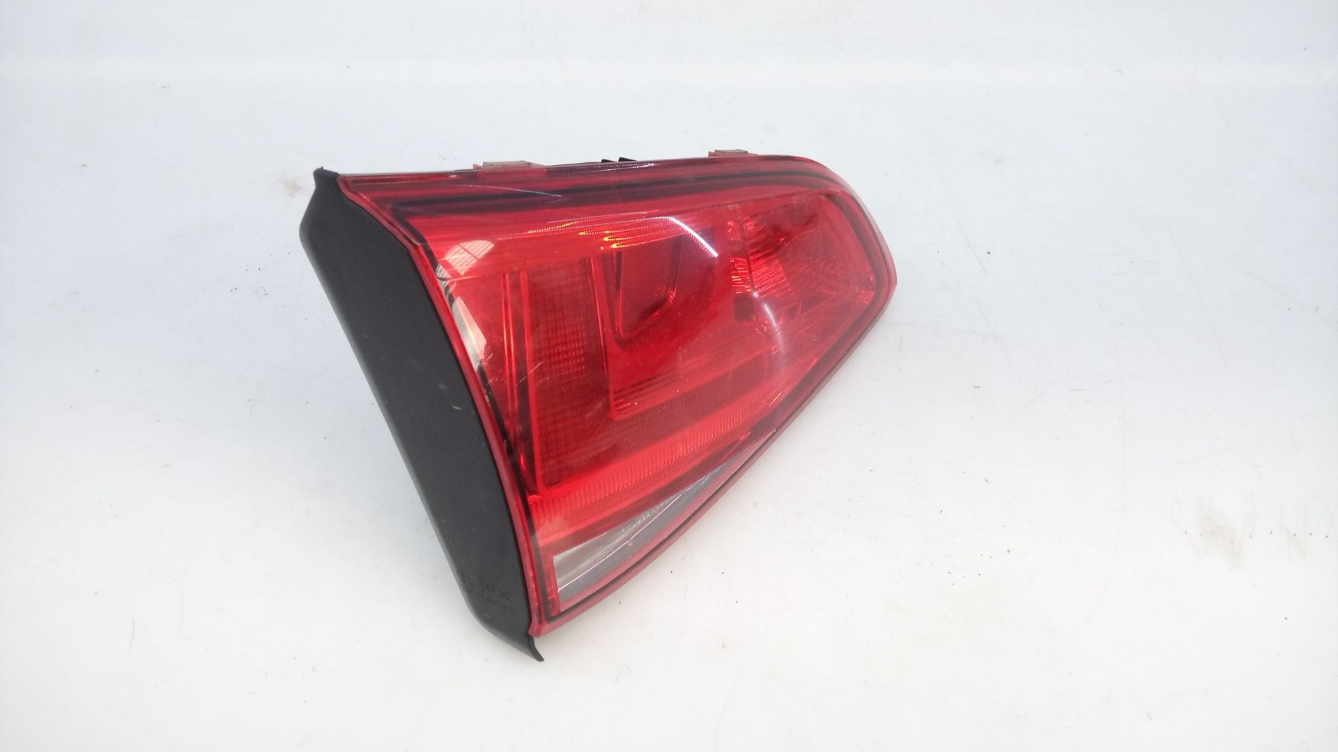 PILOTO TRASERO IZQUIERDO PORTON VOLKSWAGEN GOLF VII (5G1, BQ1, BE1, BE2) 5G0945093AC / E1-B6-7-1 / 90052126A 5G0945093ACE1B67190052126A - Vista 3