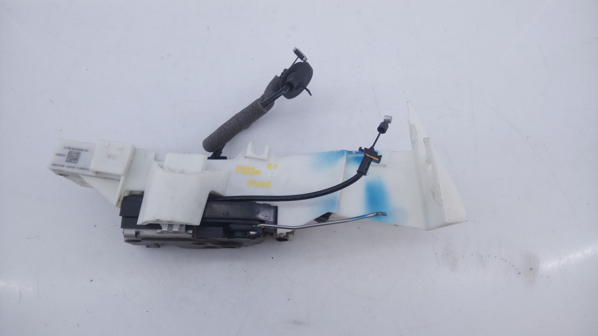 CERRADURA PUERTA DELANTERA IZQUIERDA FORD PUMA (J2K, CF7) 4725418900 / E2-B3-5-2 4725418900E2B352