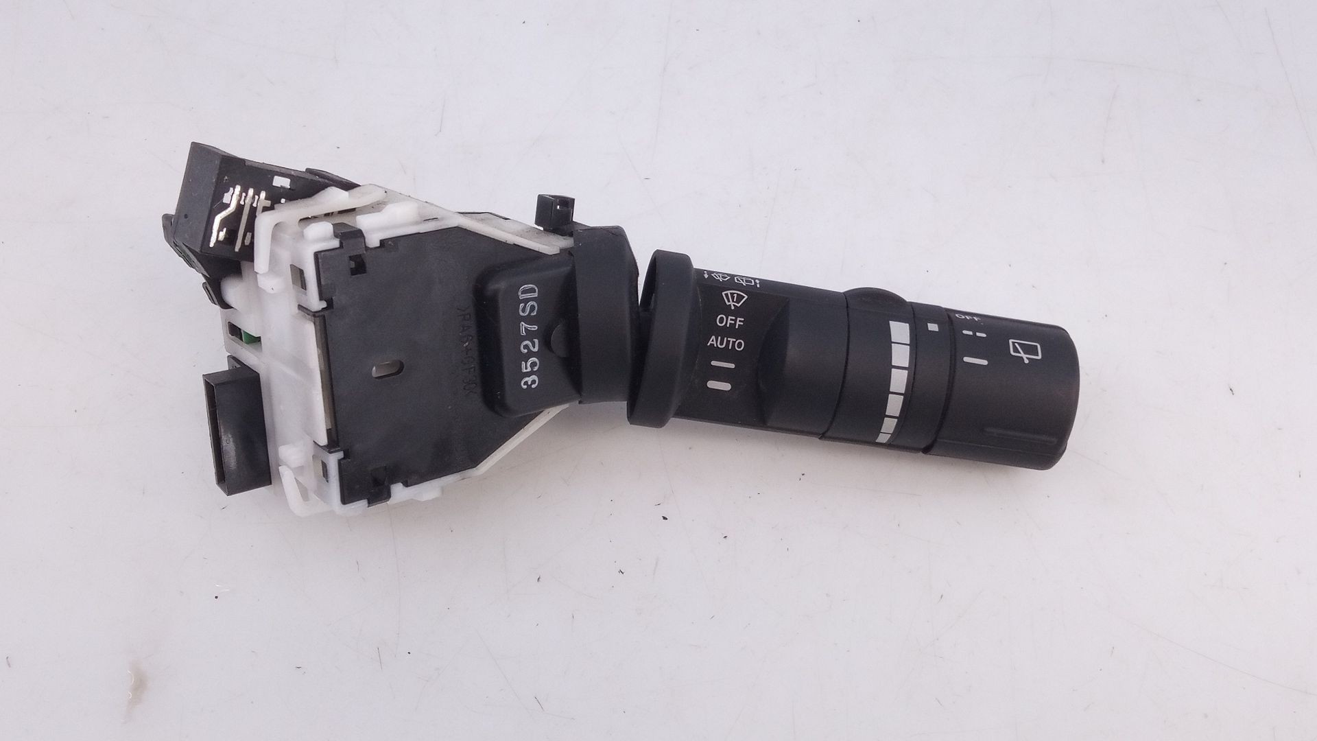 MANDO LIMPIA NISSAN QASHQAI E3-B4-23-1 E3B4231