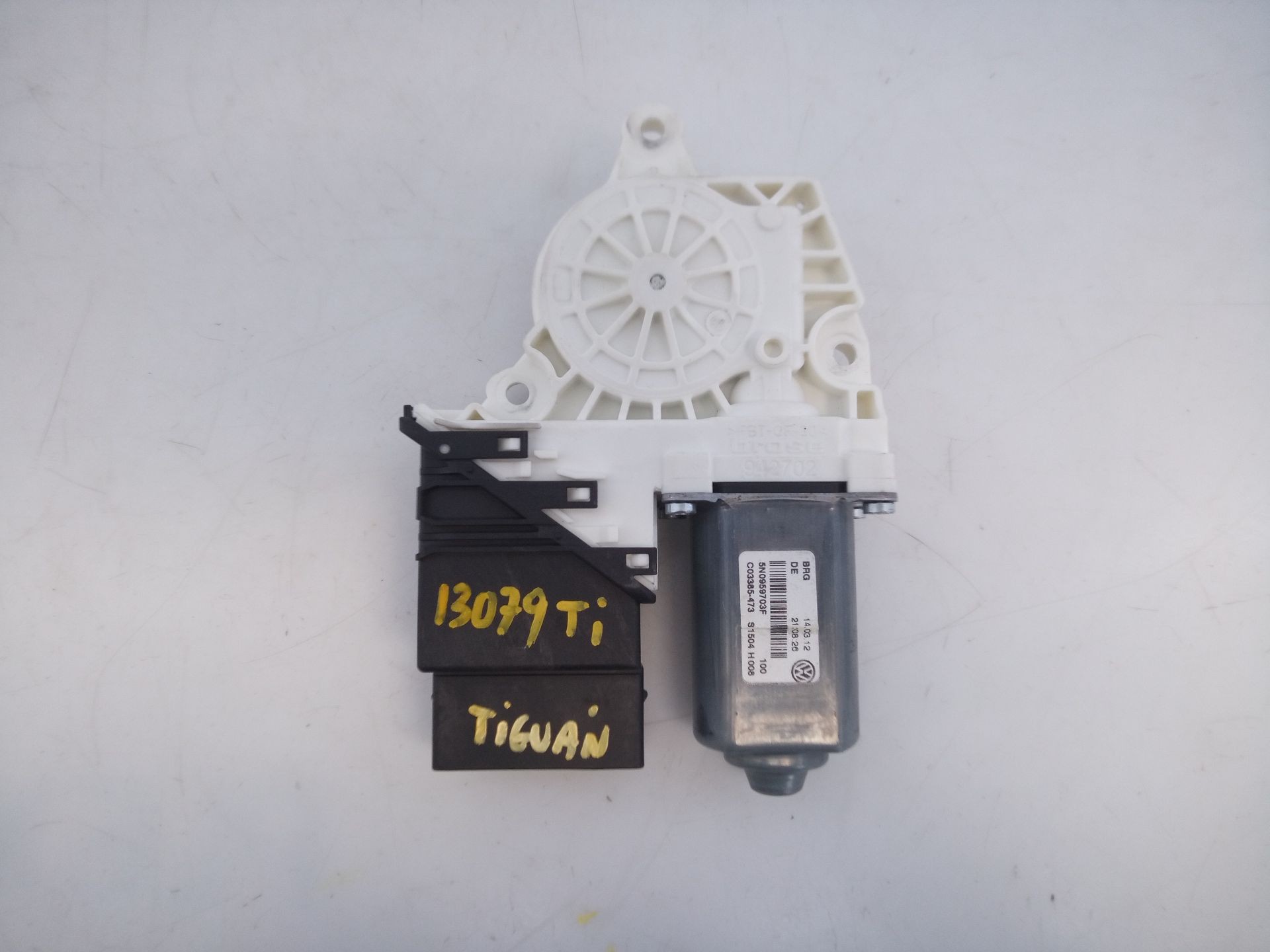MOTOR ELEVALUNAS TRASERO IZQUIERDO VOLKSWAGEN TIGUAN (5N2) 5N0959703F / E1-B6-2-1 5N0959703FE1B621