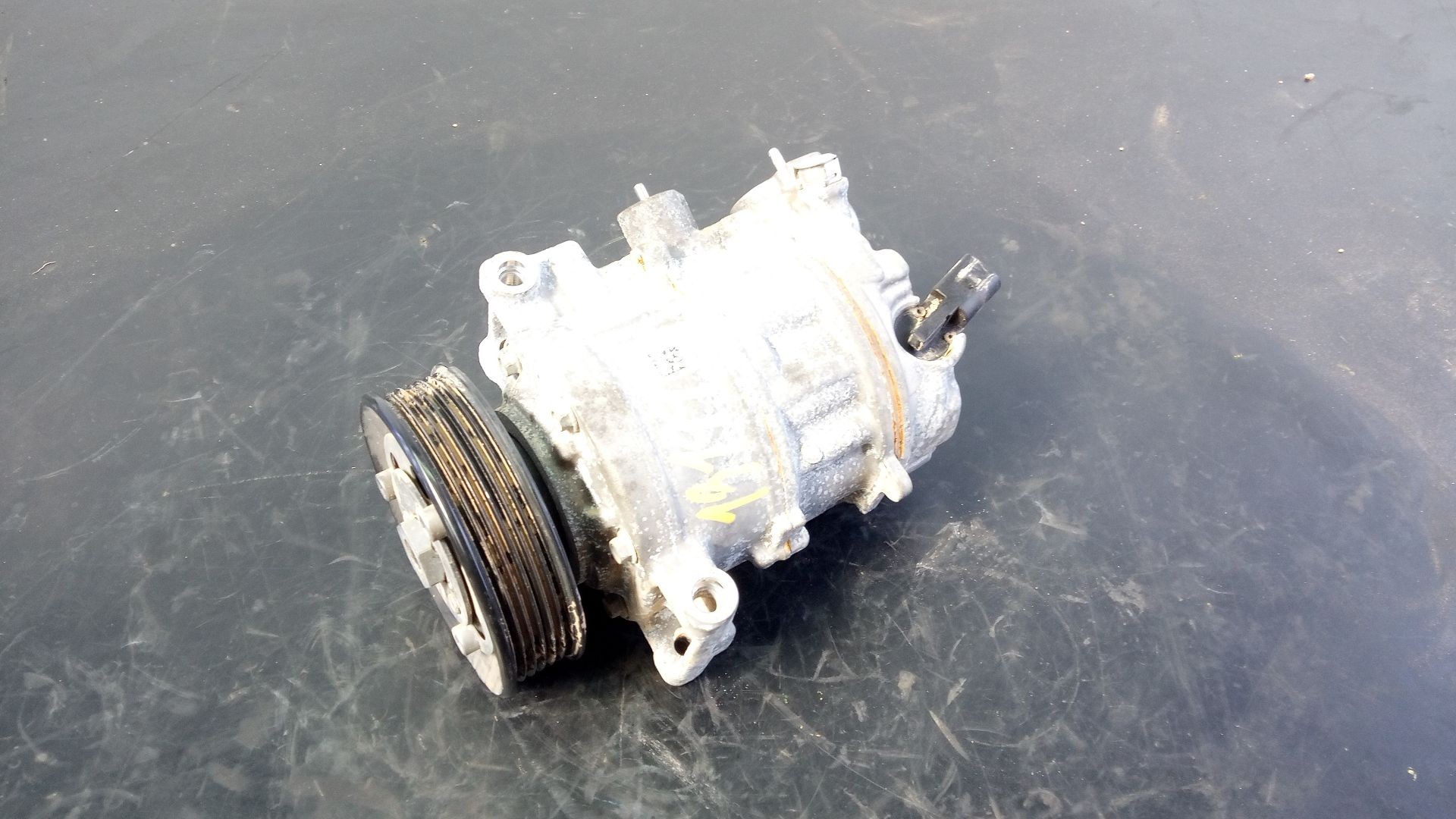 COMPRESOR AIRE ACONDICIONADO VOLKSWAGEN GOLF VII (5G1, BQ1, BE1, BE2) 5Q0820803F / P3-A2-5-4 5Q0820803FP3A254