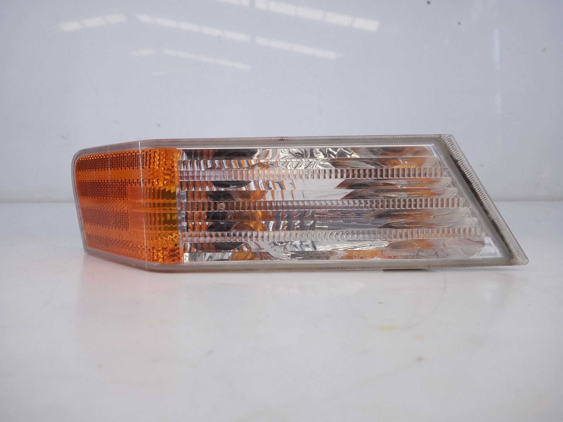 PILOTO INTERMITENTE DELANTERO DERECHO JEEP COMPASS (MK49) 21276B / E1-B5-2-1 21276BE1B521