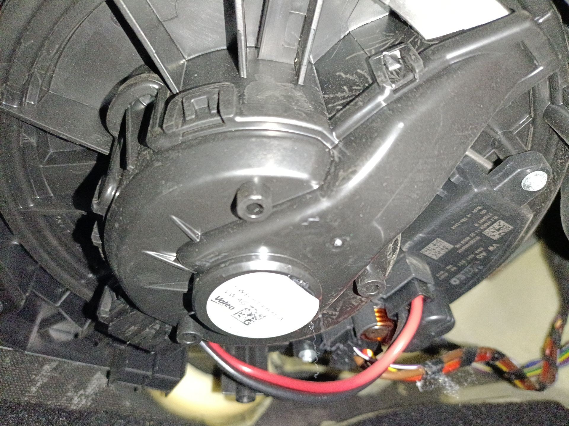 VENTILADOR CALEFACCION VOLKSWAGEN TIGUAN (AD1, AX1) 5WB819021A 5WB819021A