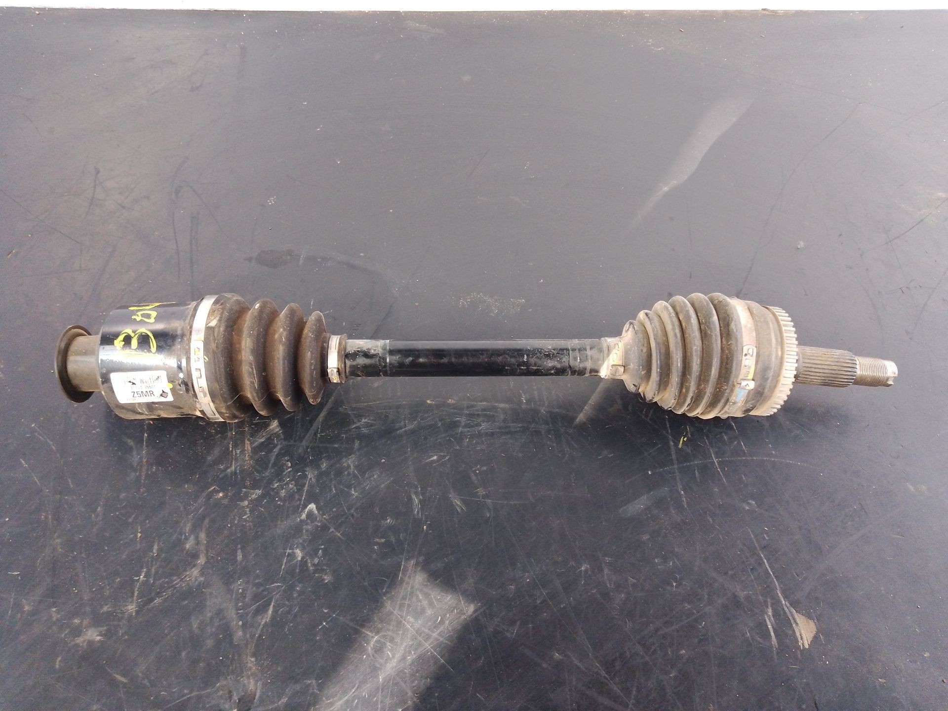 TRANSMISION DELANTERA DERECHA SSANGYONG TIVOLI 4132035500 / P1-B6-44 4132035500P1B644