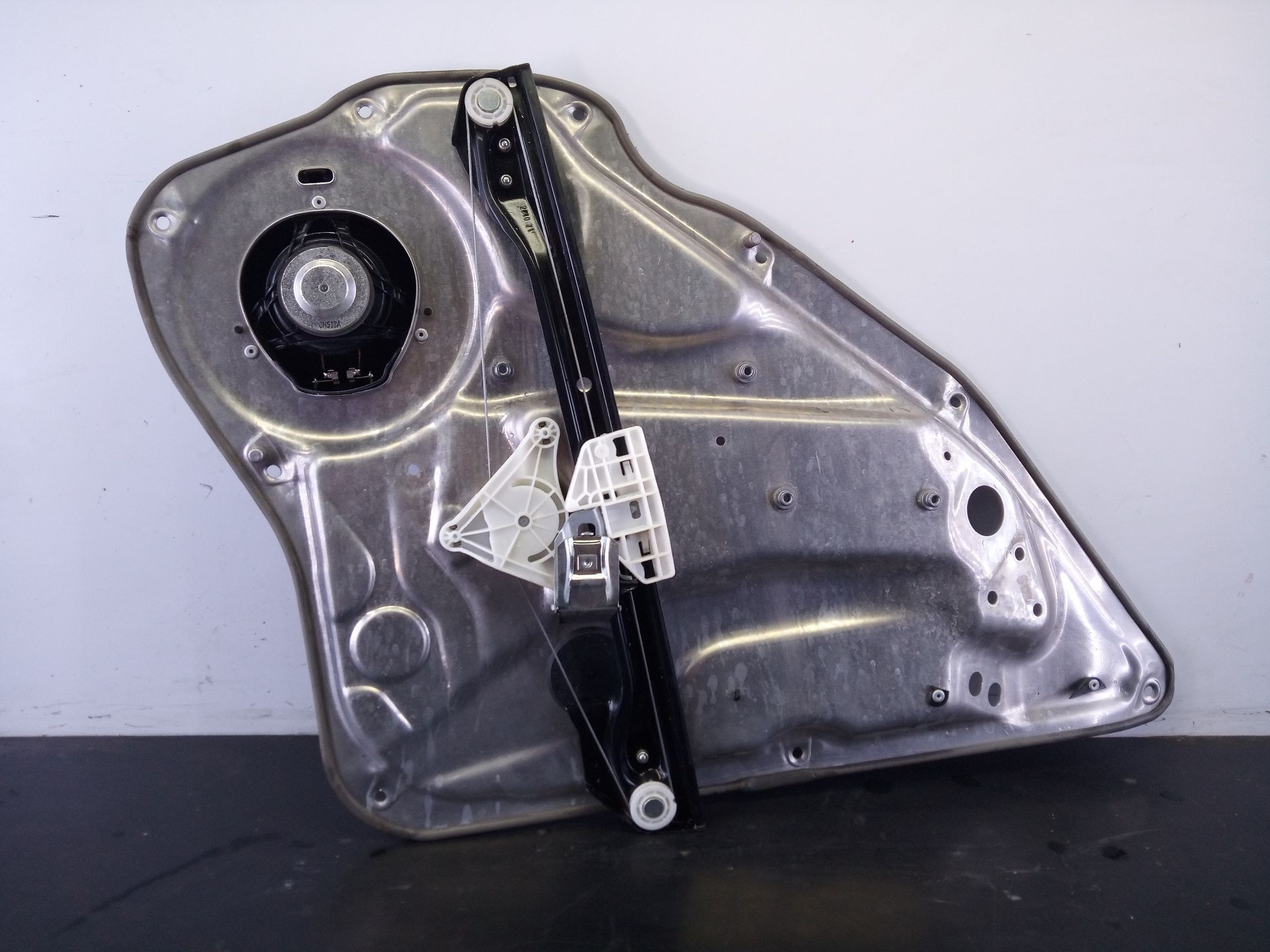 ELEVALUNAS TRASERO DERECHO MERCEDES-BENZ CLASE C (W204) LIM. 98169510 / P2-B3-8 98169510P2B38 - Vista 2