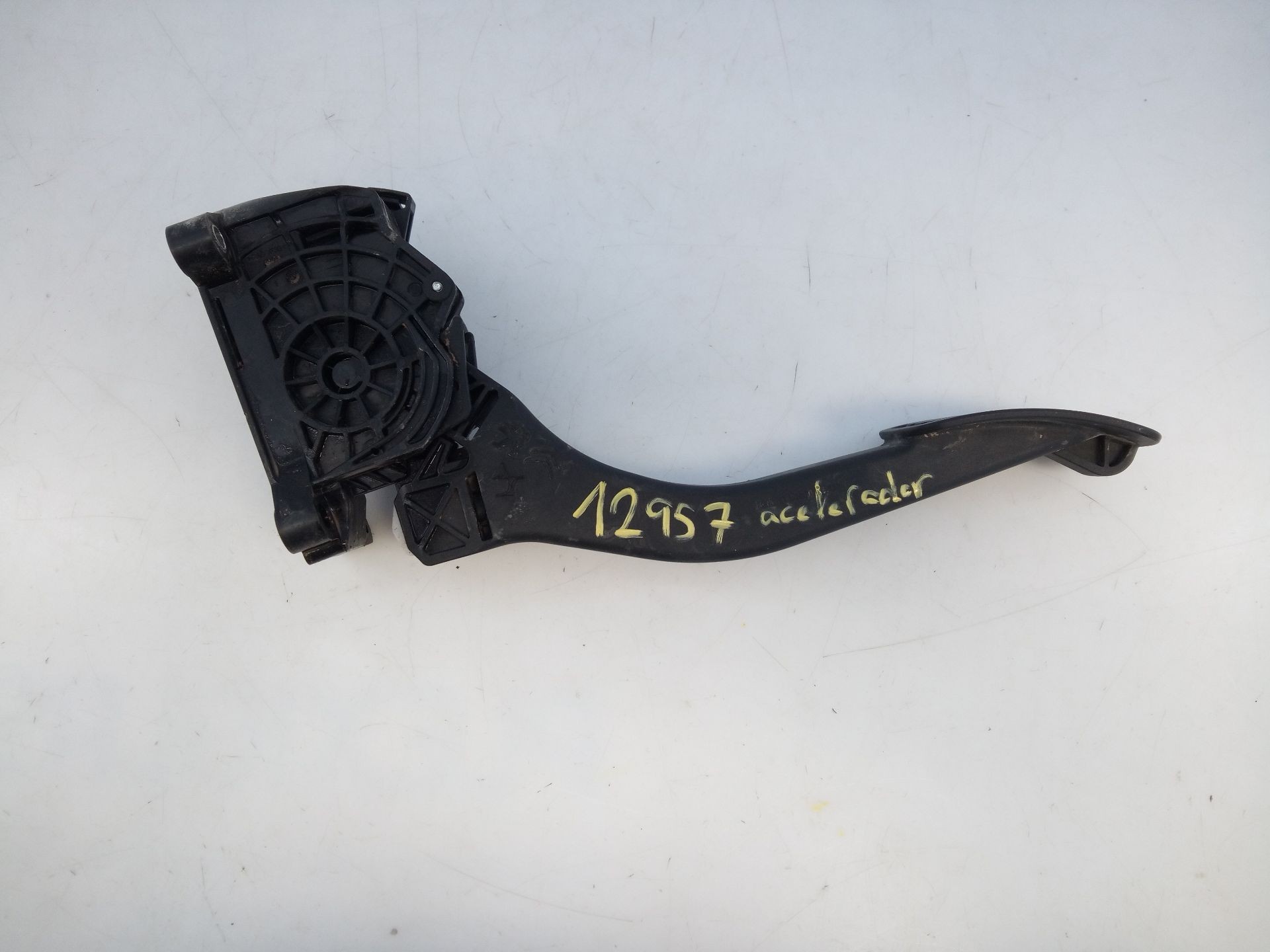 PEDAL ACELERADOR PEUGEOT 3008 9674829180 / E1-A4-43-2 9674829180E1A4432