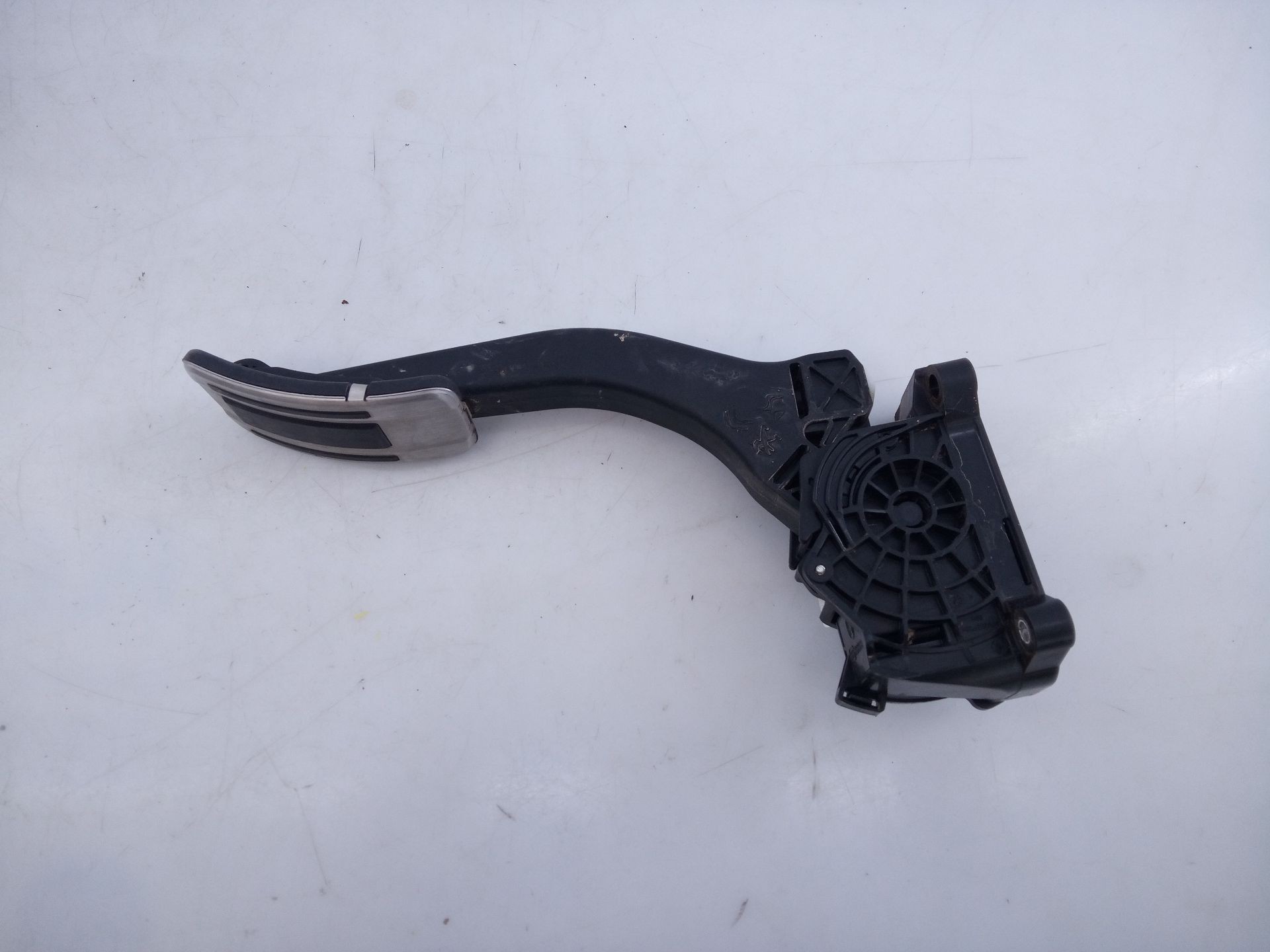 PEDAL ACELERADOR PEUGEOT 3008 II SUV (MC_, MR_, MJ_, M4_) 9674829180 / E1-A4-51-2 9674829180E1A4512 - Vista 2