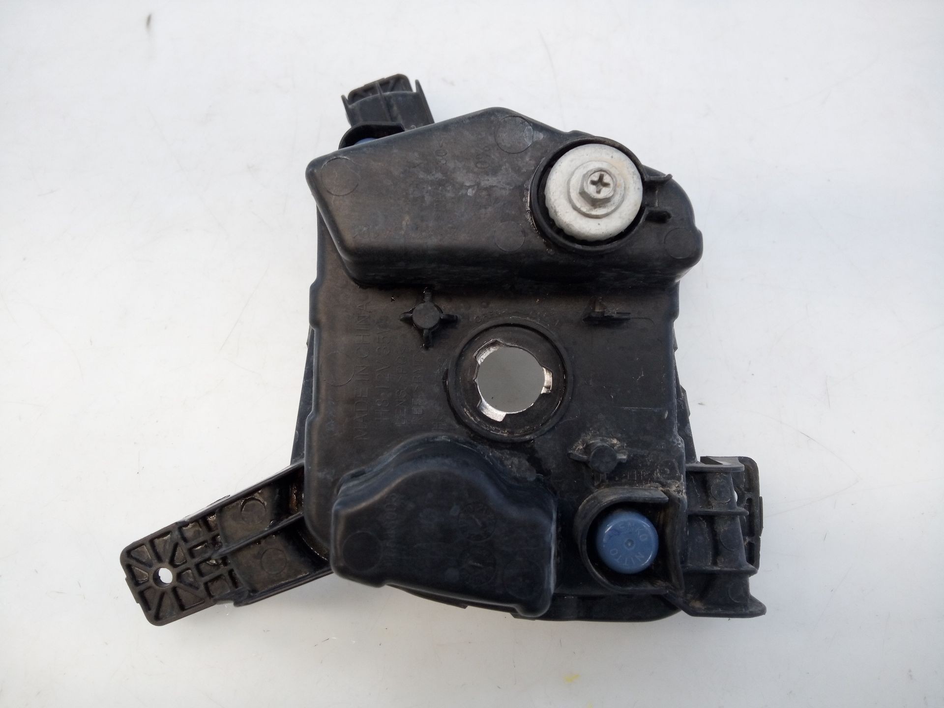 FARO ANTINIEBLA IZQUIERDO MG ZS SUV (AZS1) 10548003 / E2-A3-55-1 / A02005L0100 10548003E2A3551A02005L0100 - Vista 3