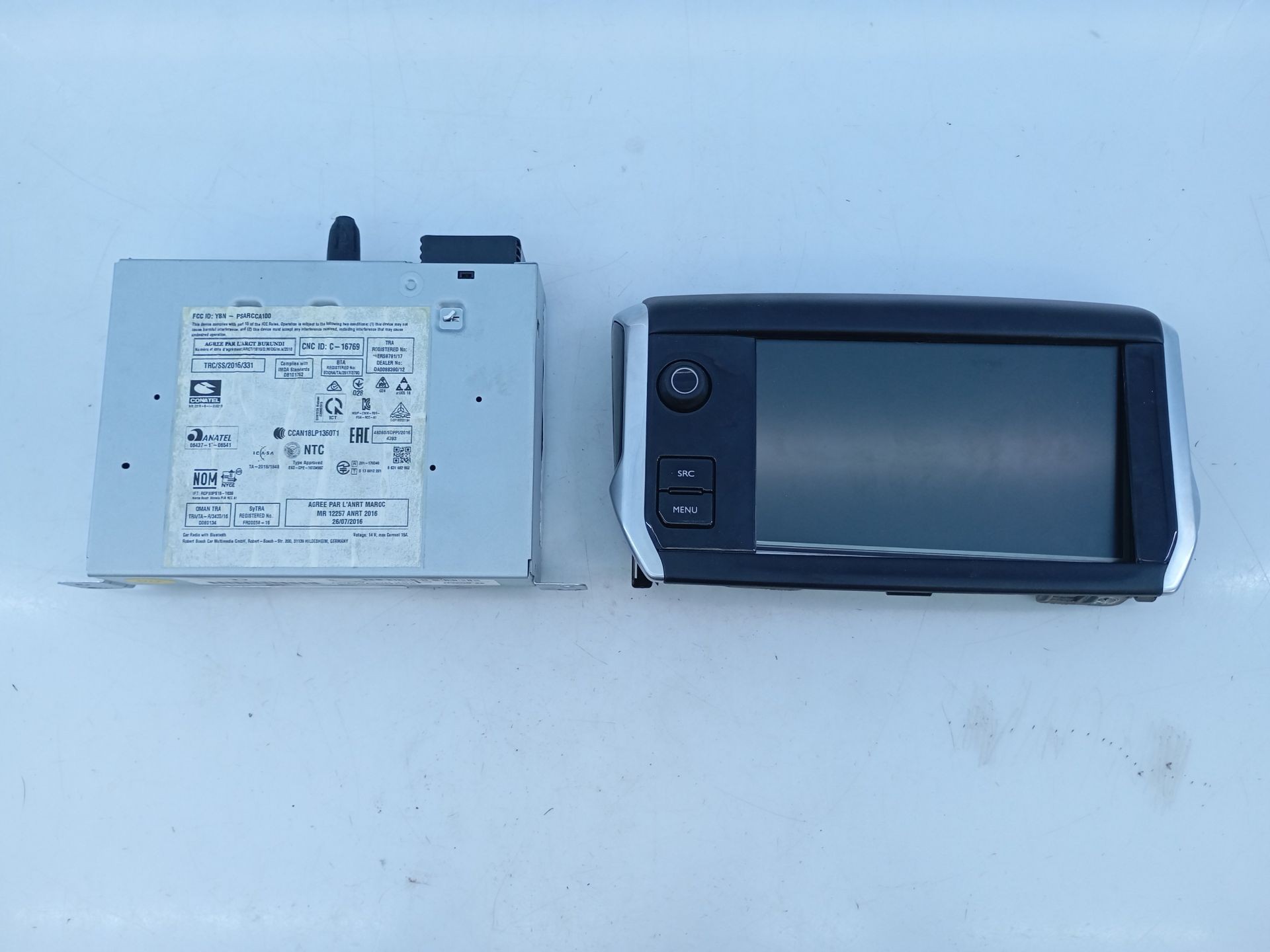 SISTEMA AUDIO / RADIO CD PEUGEOT 208 I (CA_, CC_) 983164248000 / E3-B2-23-3 / 9828992980 983164248000E3B22339828992980