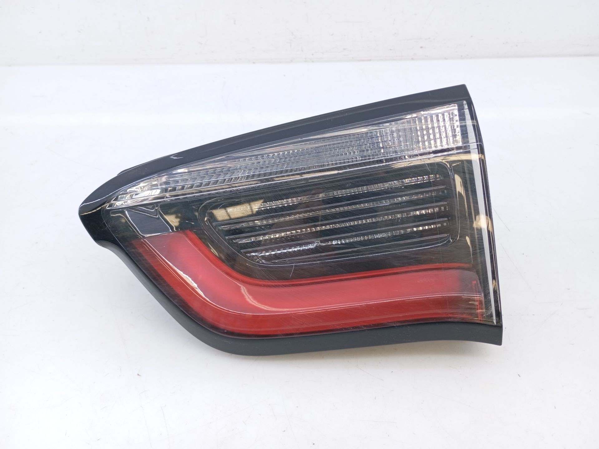 PILOTO TRASERO DERECHO PORTON JEEP COMPASS (MP, M6, MV, M7) P55112684AB / E1-B5-51-1 P55112684ABE1B5511