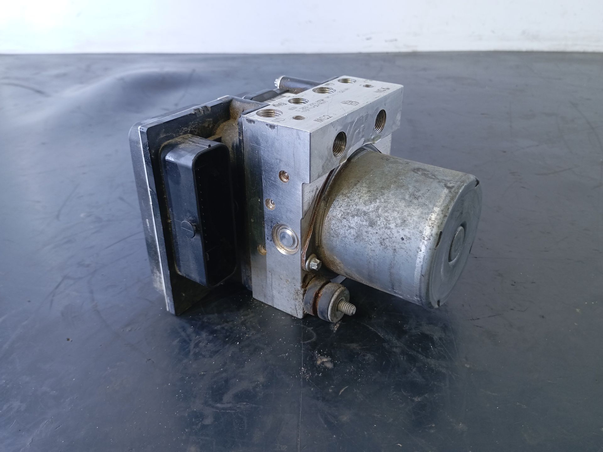 ABS PEUGEOT 5008 9664532380 / P3-B8-25-1 / 0265230879 9664532380P3B82510265230879 - Vista 2