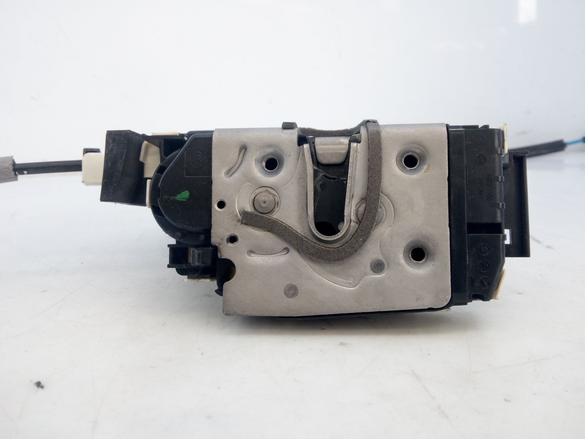 CERRADURA PUERTA TRASERA DERECHA MERCEDES-BENZ CLASE C (W204) BERLINA A2047301435 / E1-A2-47-2 A2047301435E1A2472 - Vista 2