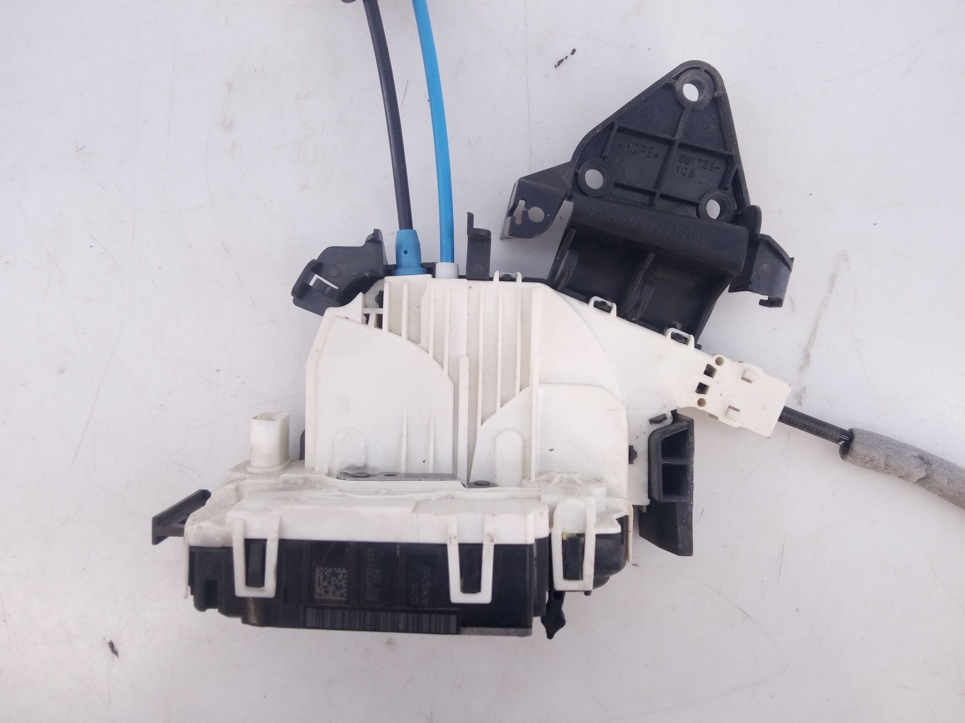 CERRADURA PUERTA TRASERA DERECHA MERCEDES-BENZ CLASE C (W204) BERLINA A2047301435 / E1-A2-47-2 A2047301435E1A2472 - Vista 3