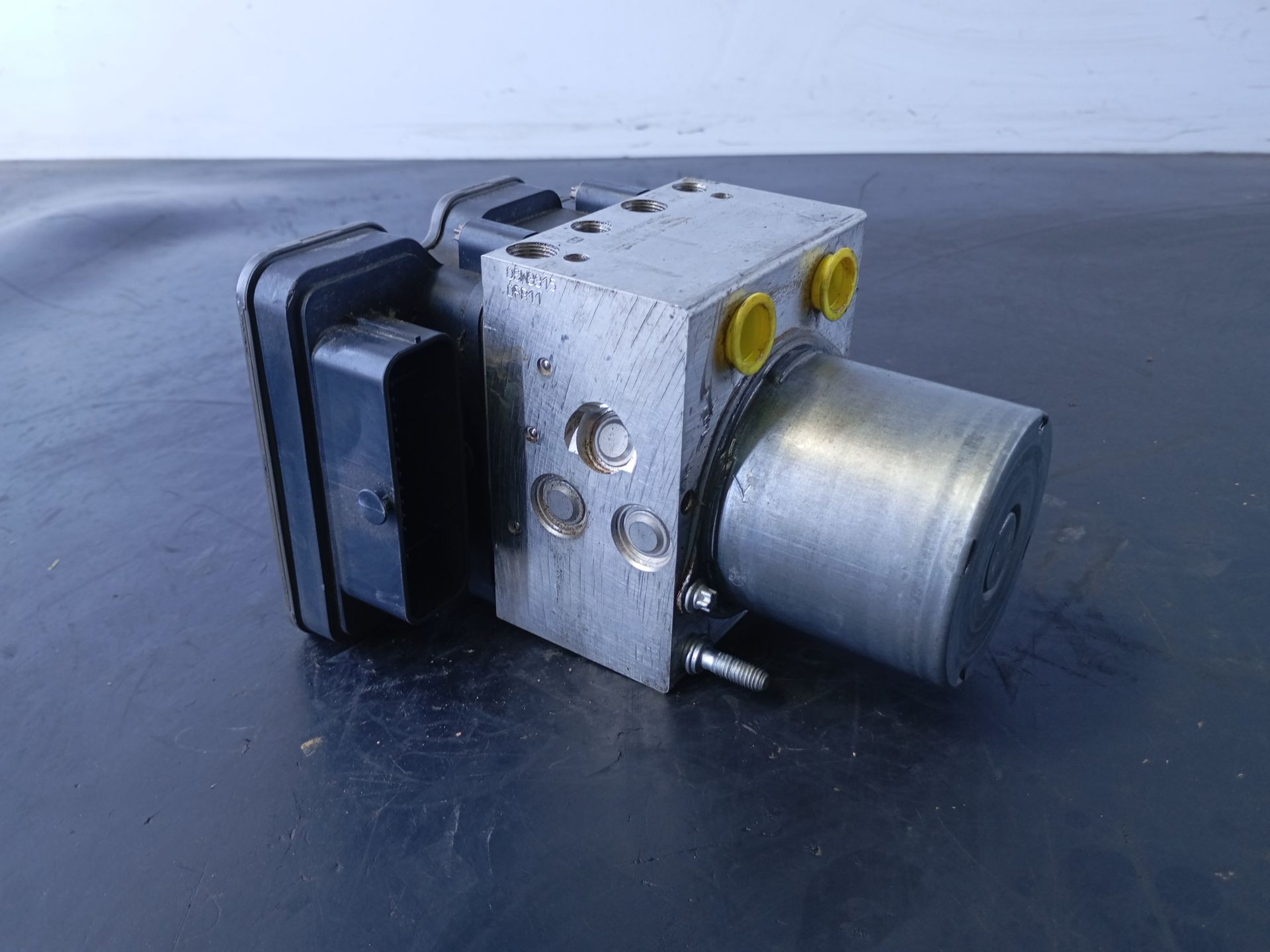 ABS JAGUAR XJ (X351) GW9314F447AC / P3-B8-30-4 / 2265106516 GW9314F447ACP3B83042265106516 - Vista 2