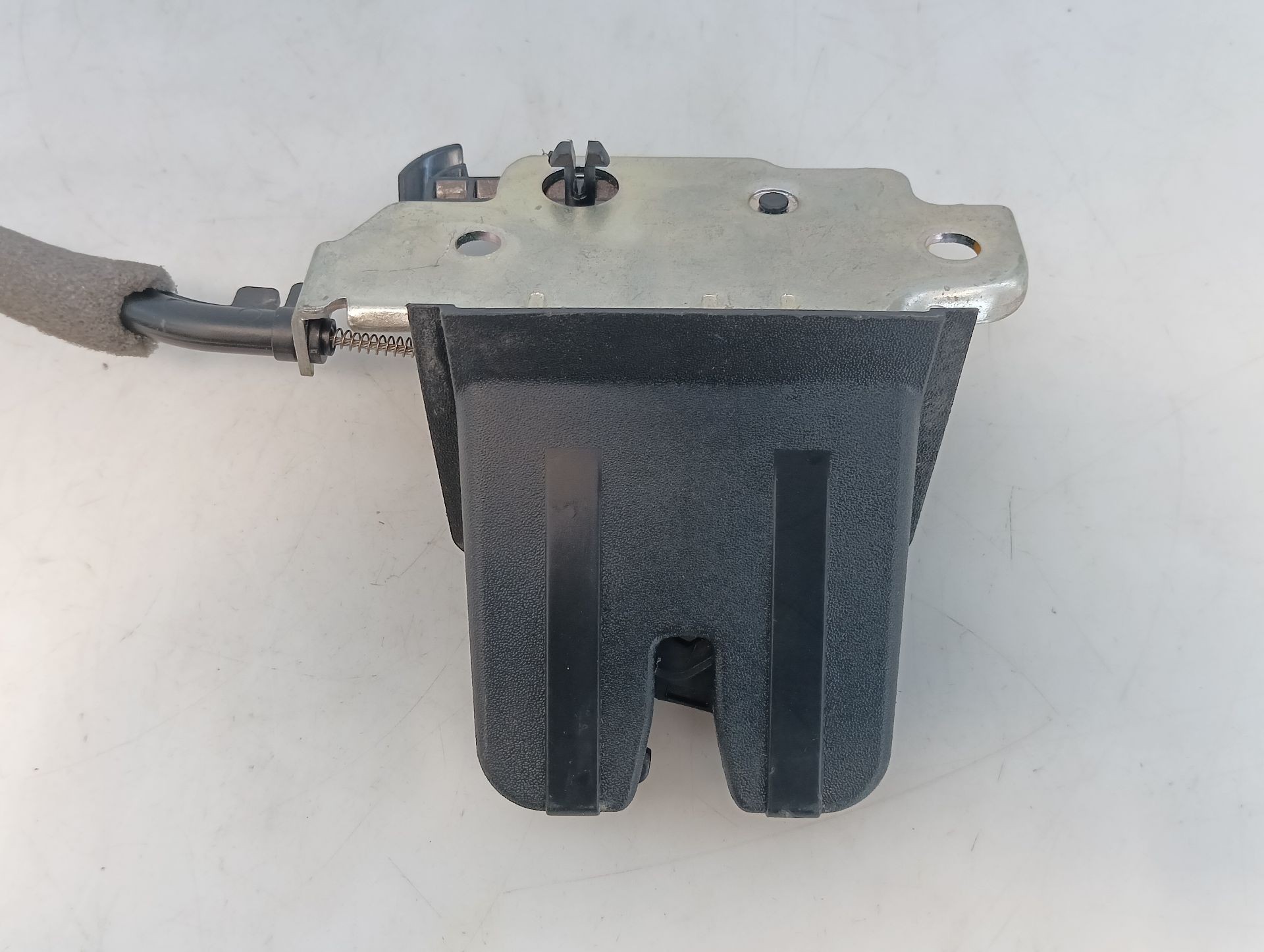 CERRADURA MALETERO / PORTON VOLKSWAGEN TIGUAN ALLSPACE (BW2, BJ2) 5NN827506 / E1-B6-43-2 / 3G0827887C 5NN827506E1B64323G0827887C