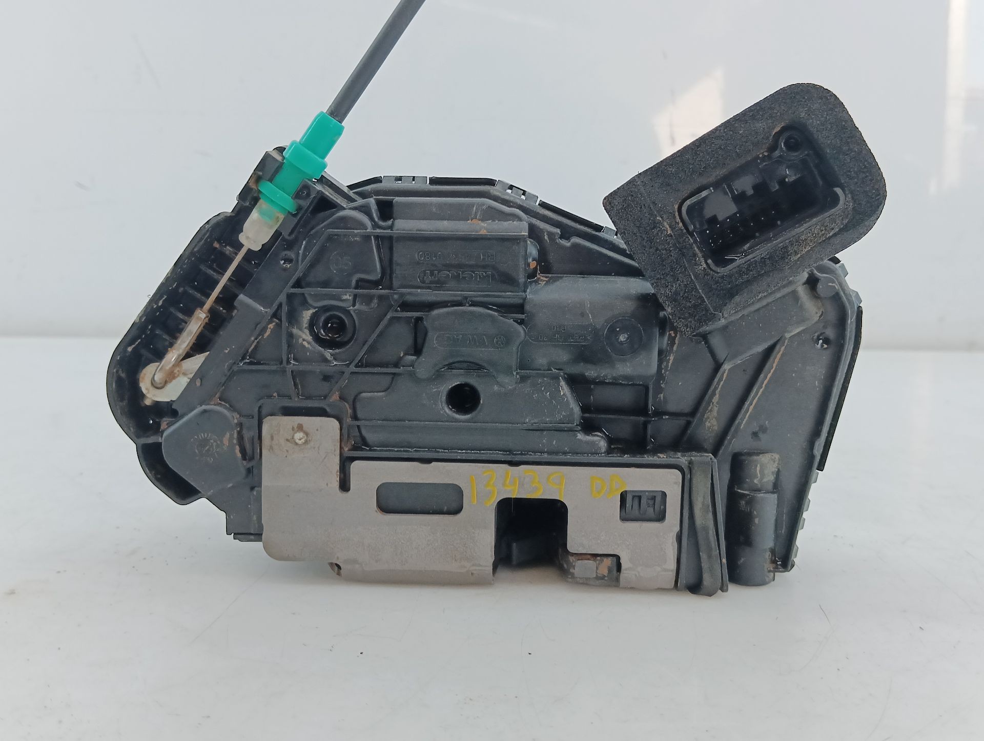 CERRADURA PUERTA DELANTERA DERECHA AUDI Q3 Sportback (F3N) B6E5TB837016E / E1-B6-55-1 B6E5TB837016EE1B6551