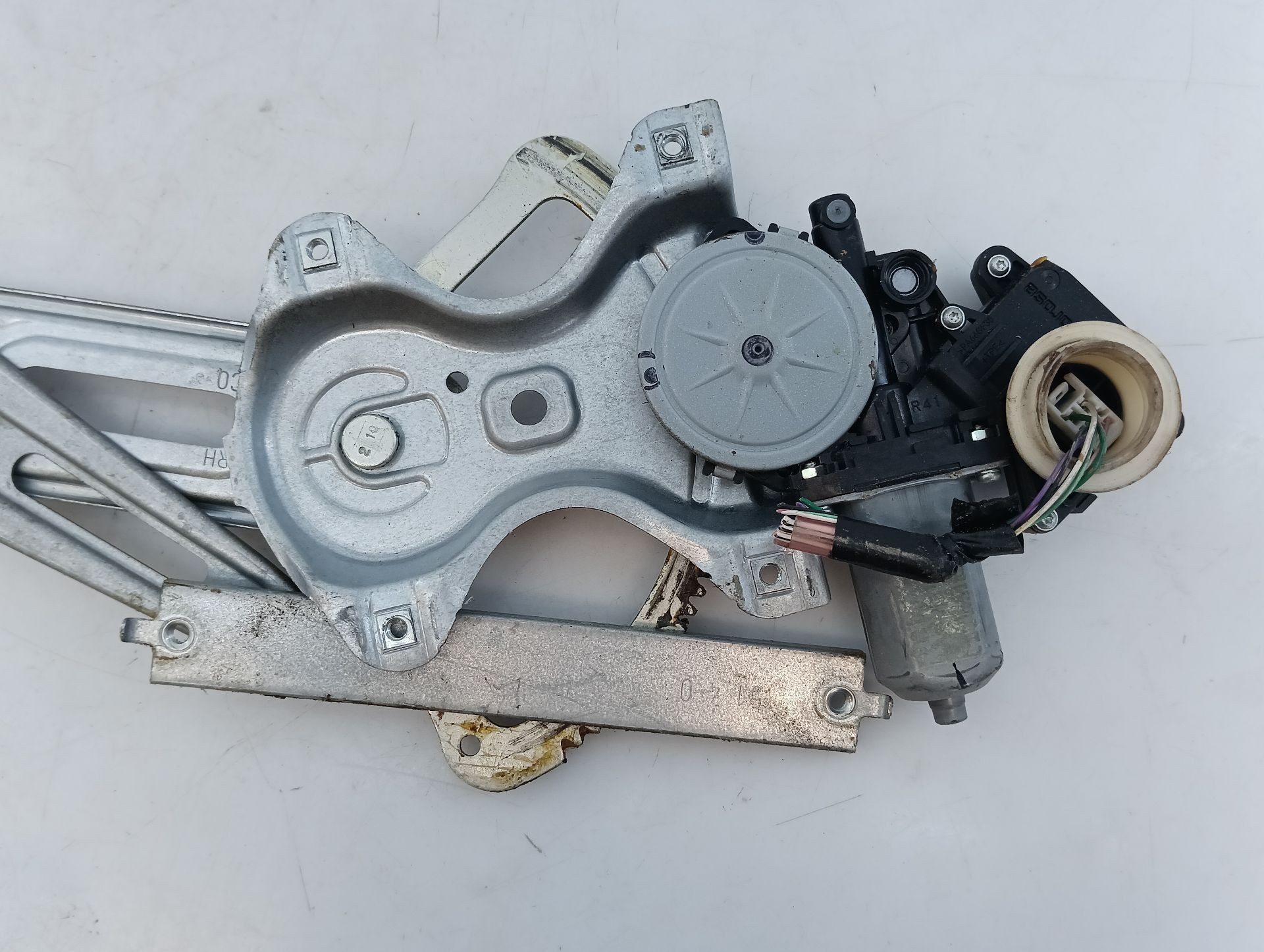 ELEVALUNAS DELANTERO DERECHO TOYOTA AURIS 8570102010 / E2-B4-53-2 8570102010E2B4532 - Vista 3