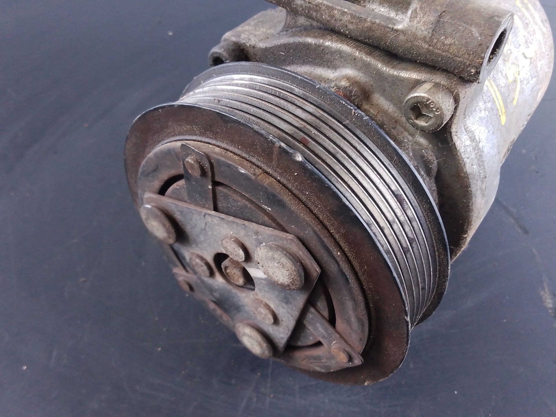 COMPRESOR AIRE ACONDICIONADO CITROËN JUMPY III Furgoneta (V_) 9830148880 / P3-B3-4-1 / 9830148980 9830148880P3B3419830148980 - Vista 2
