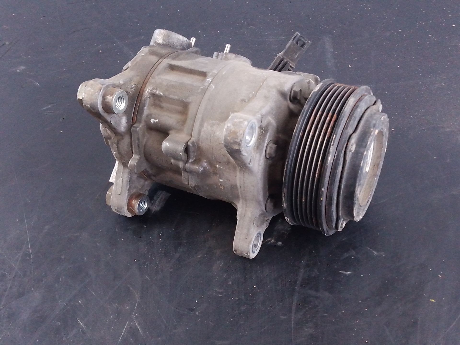 COMPRESOR AIRE ACONDICIONADO BMW X1 (E84) 4472604711 / P3-B3-4-2 4472604711P3B342 - Vista 3